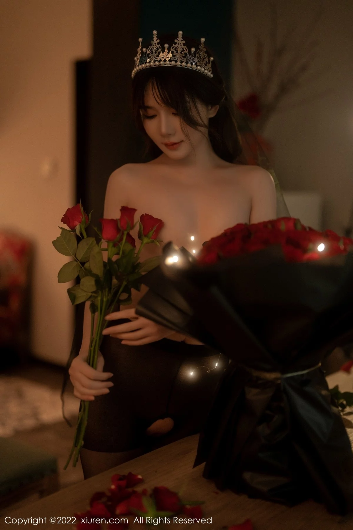 模特婠婠么私房性感黑色露肩连衣裙配超薄黑丝秀曼妙身材写真74P-第1章-图片3