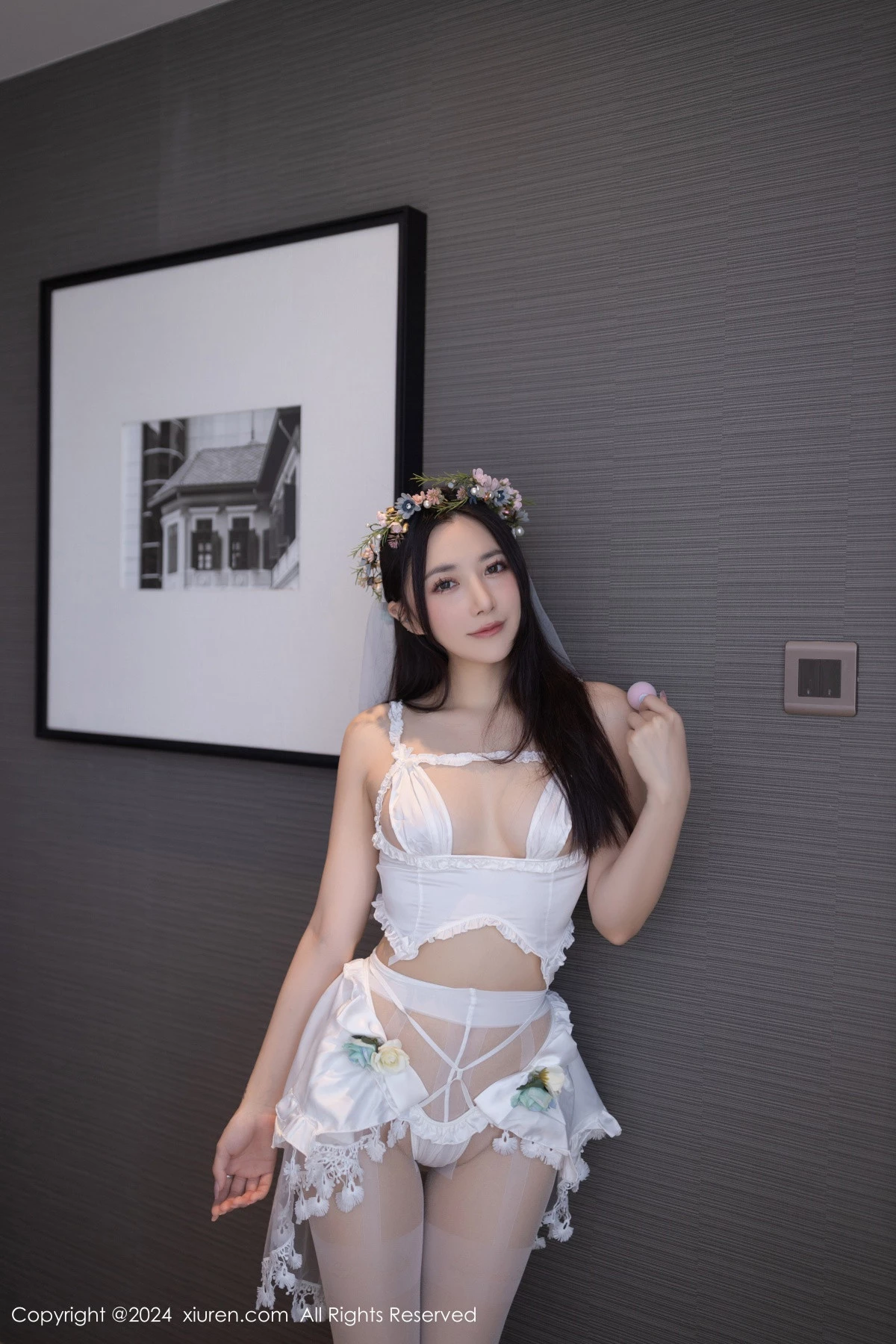 模特鱼子酱Fish泰国旅拍性感白色内衣配白丝袜秀曼妙身姿诱惑写真80P-第1章-图片2