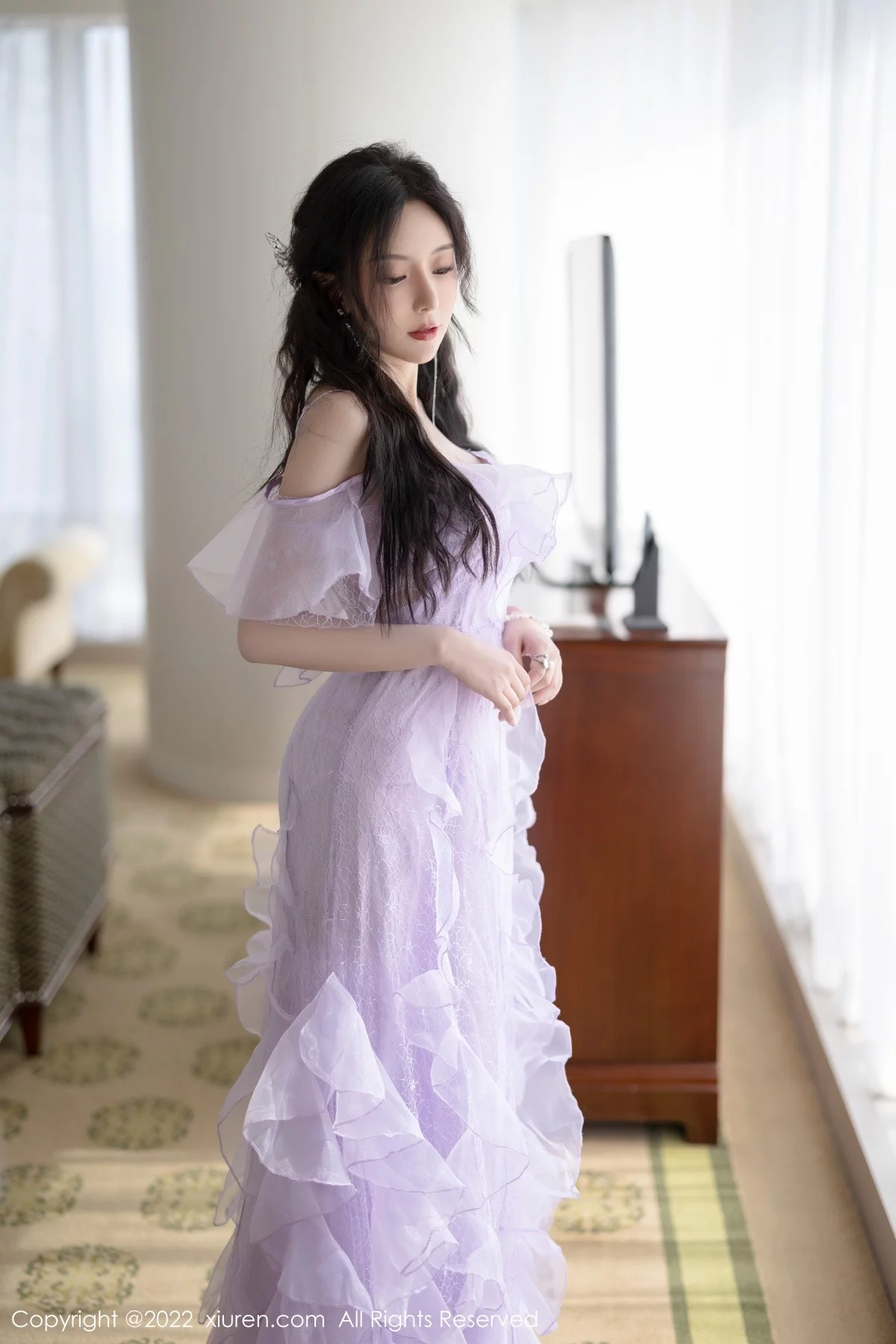 女神王馨瑶yanni厦门旅拍浅紫色薄纱透视裙秀完美身材诱惑写真101P-第1章-图片2