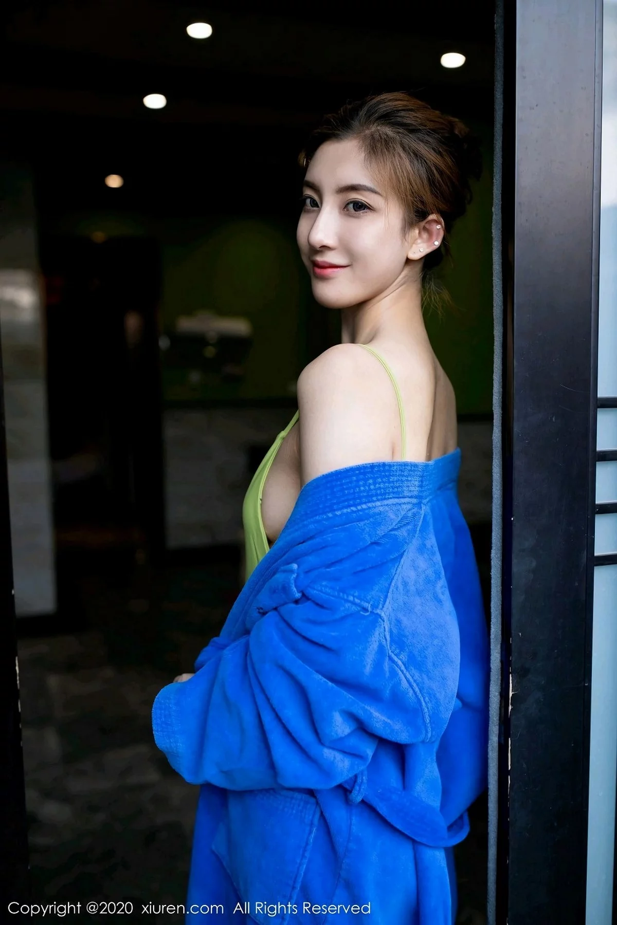 嫩模林文文yooki室外温泉里性感连体比基尼秀完美身材写真56P-第1章-图片1