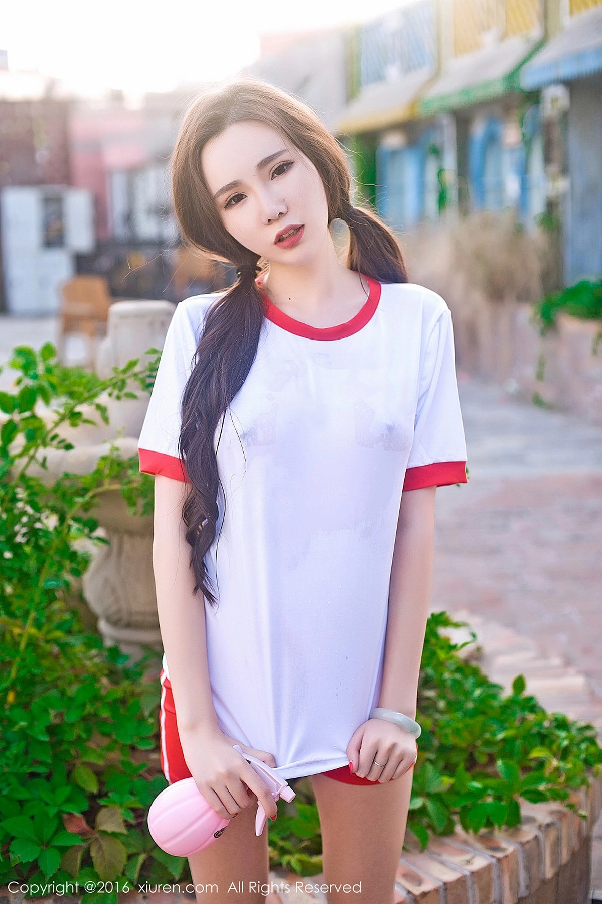 嫩模萌琪琪Irene吊带薄纱睡裙透视秀美乳完美身材诱惑写真72P-第1章-图片2