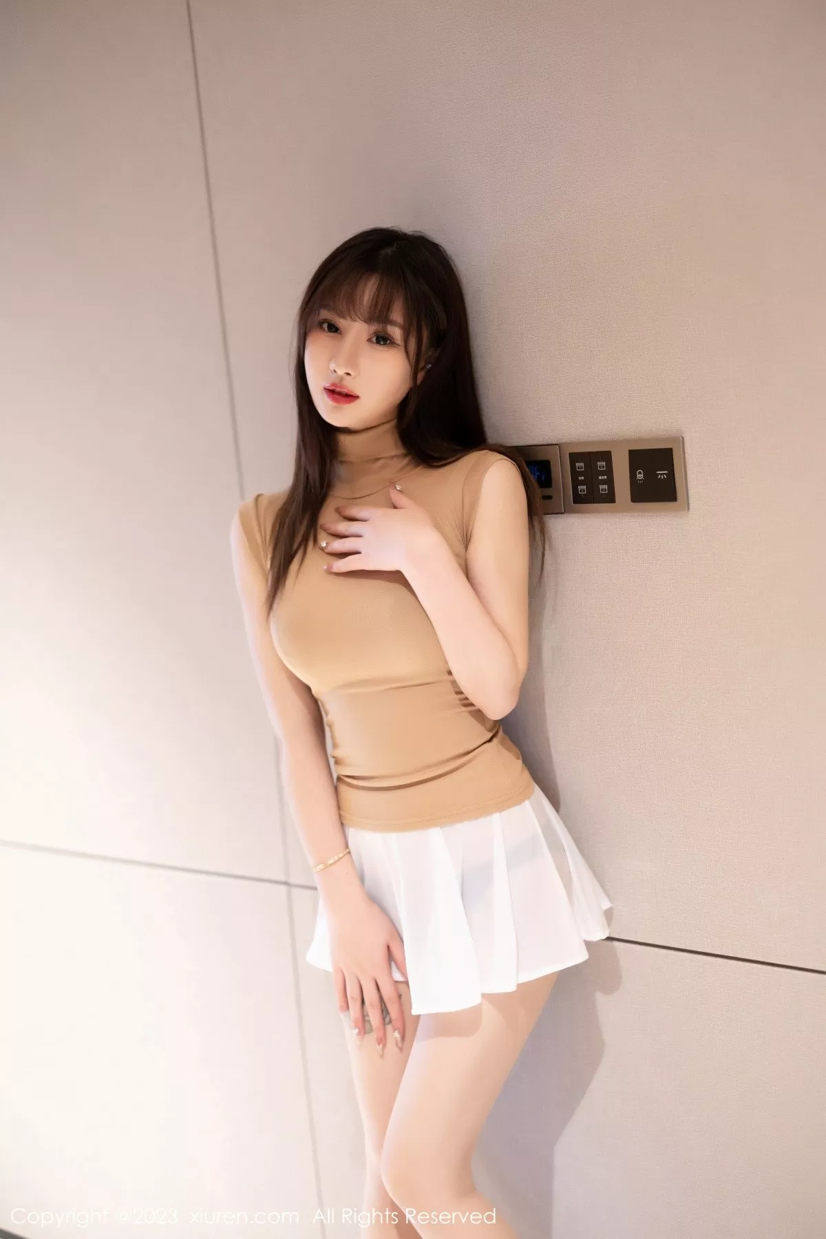 模特张欣欣半脱露黑色蕾丝内衣配超薄肉丝秀苗条身材诱惑写真82P-第1章-图片2