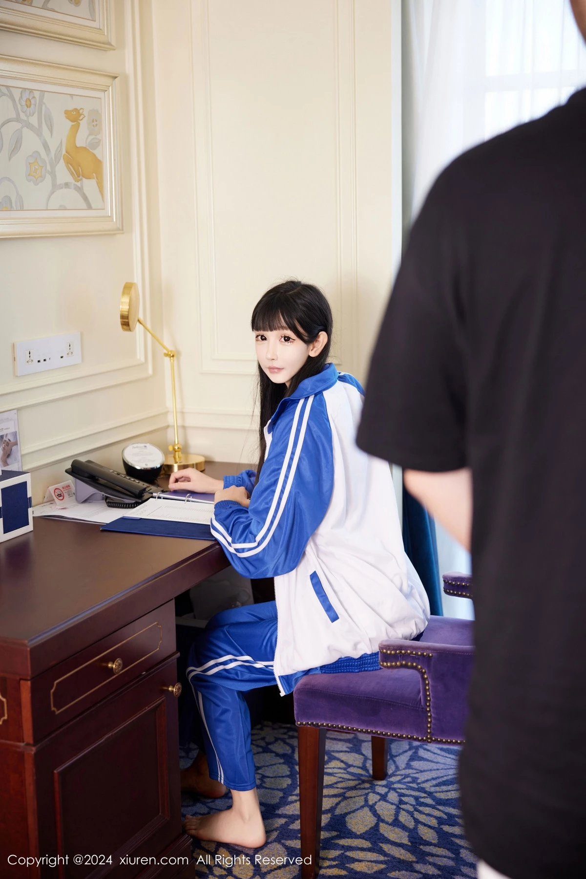 新人模特智恩baby性感学生制服露白色内衣秀丰腴身姿诱惑写真66P-第1章-图片1