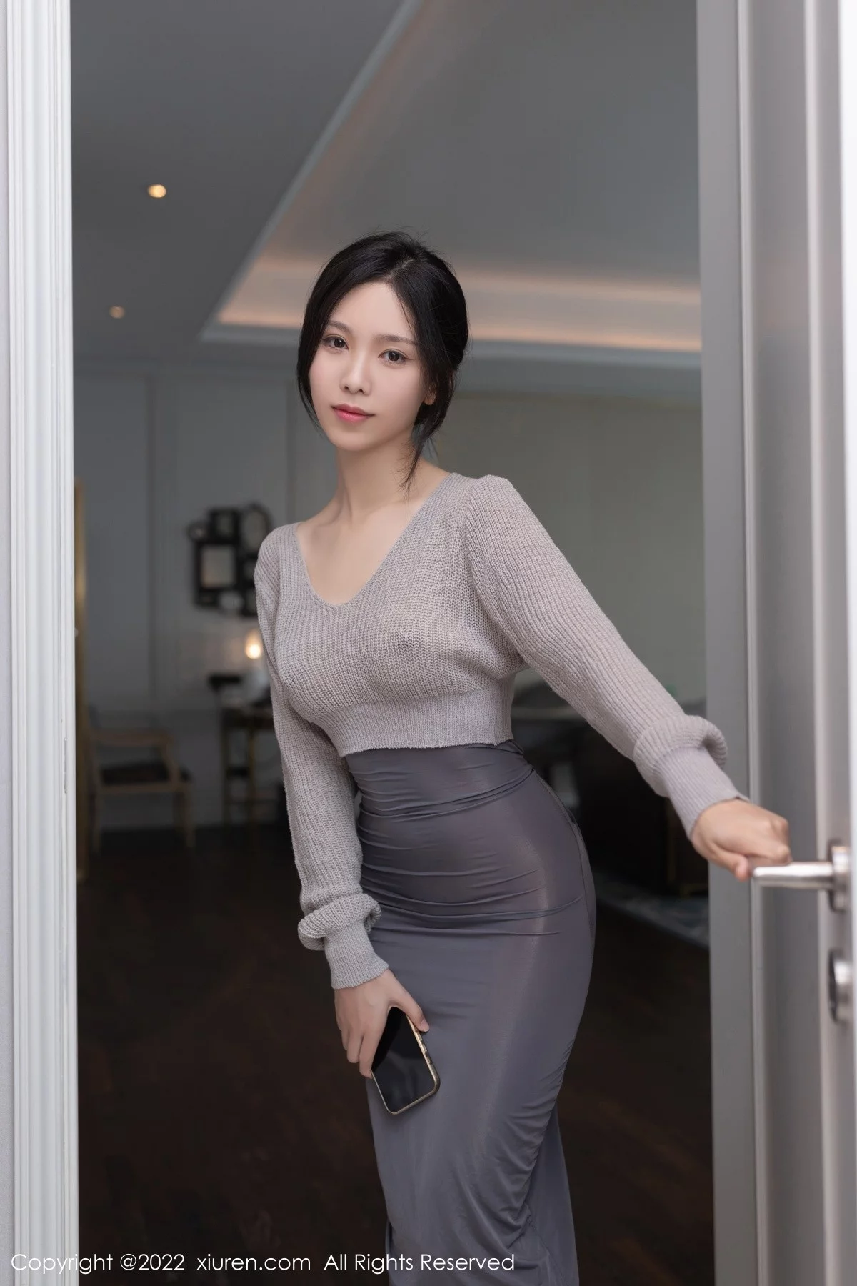 模特利世情节拍摄性感灰色毛线上衣配长裙秀完美身材诱惑写真82P-第1章-图片1