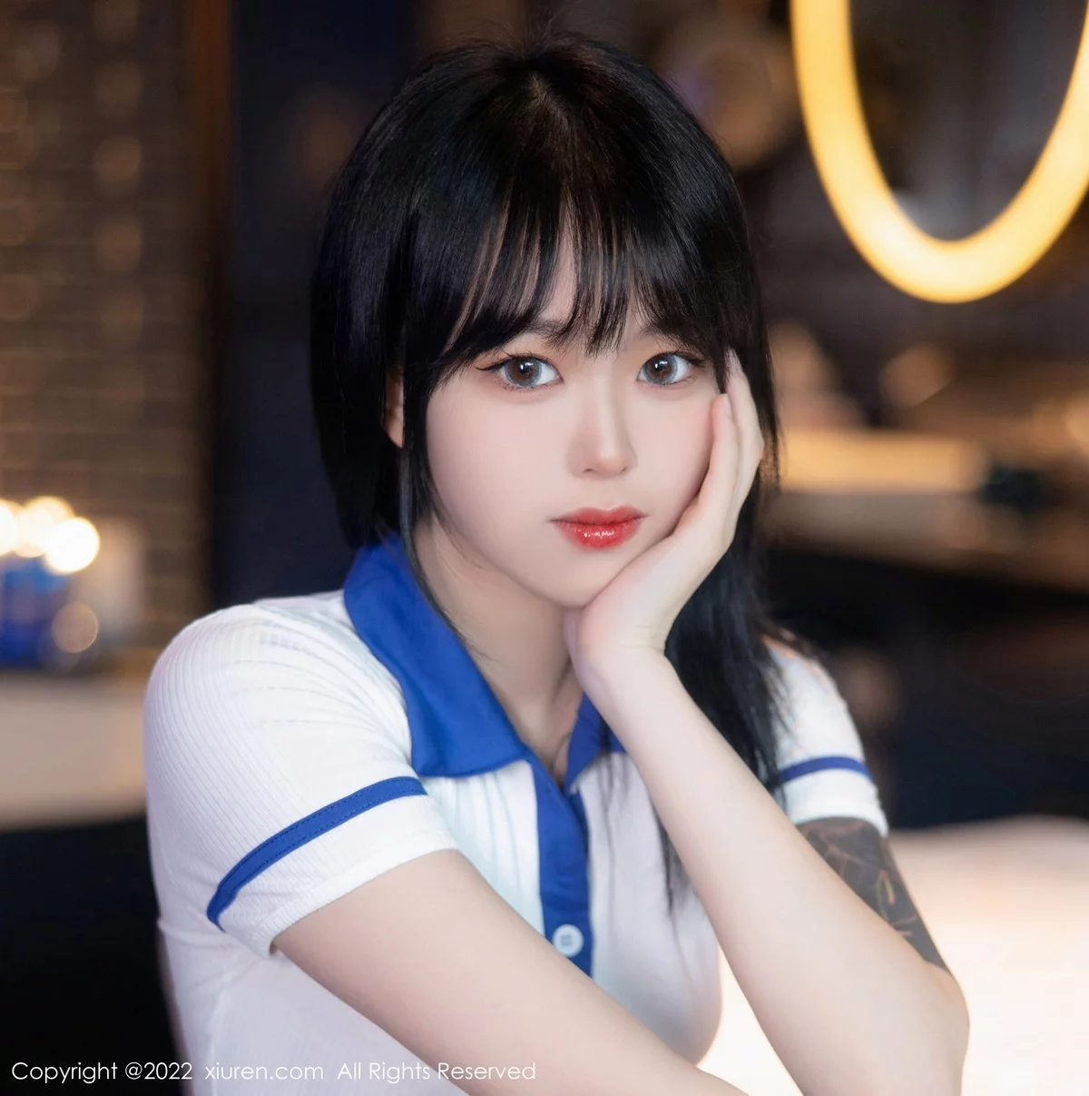 模特奶瓶性感白色水手服饰配白色长袜秀苗条身材迷人美腿写真88P-第1章-图片2