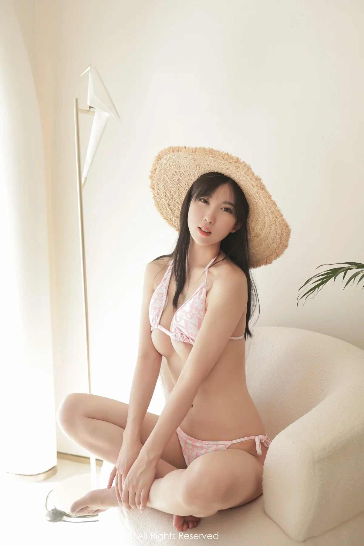 模特李雅柔大理旅拍私房性感粉色比基尼秀高挑身材迷人诱惑写真41P-第1章-图片3