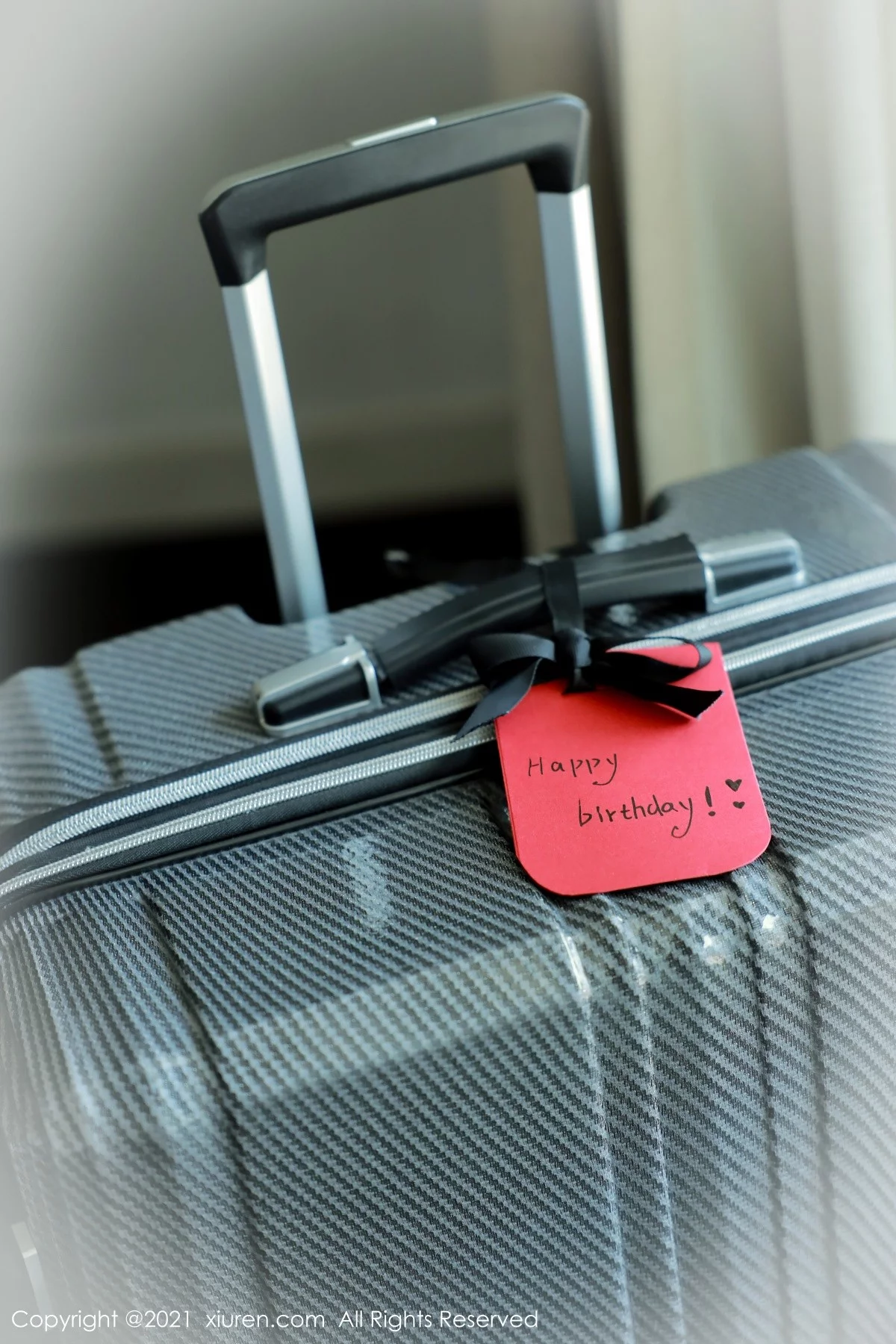 模特佘贝拉Bella澳门旅拍礼物特辑飘带裹身秀惹火身材诱惑写真59P-第1章-图片1