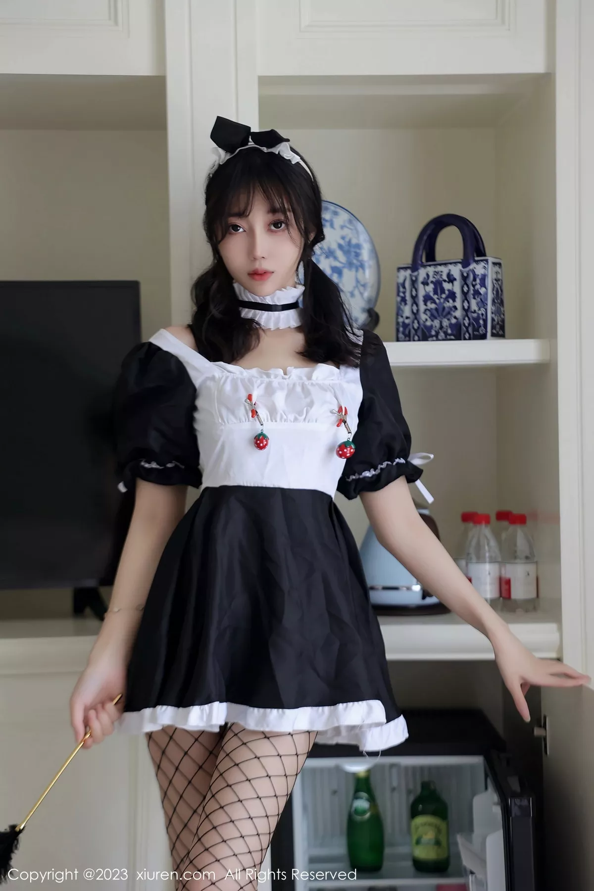 模特玥儿玥er黑白色女仆服露性感薄透内衣秀完美身材诱惑写真75P-第1章-图片1