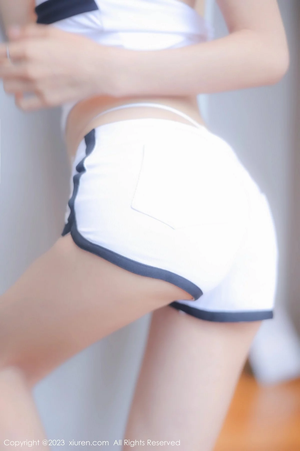 模特Lingyu69私房半脱性感白色运动装秀惹火身材撩人诱惑写真91P-第1章-图片3