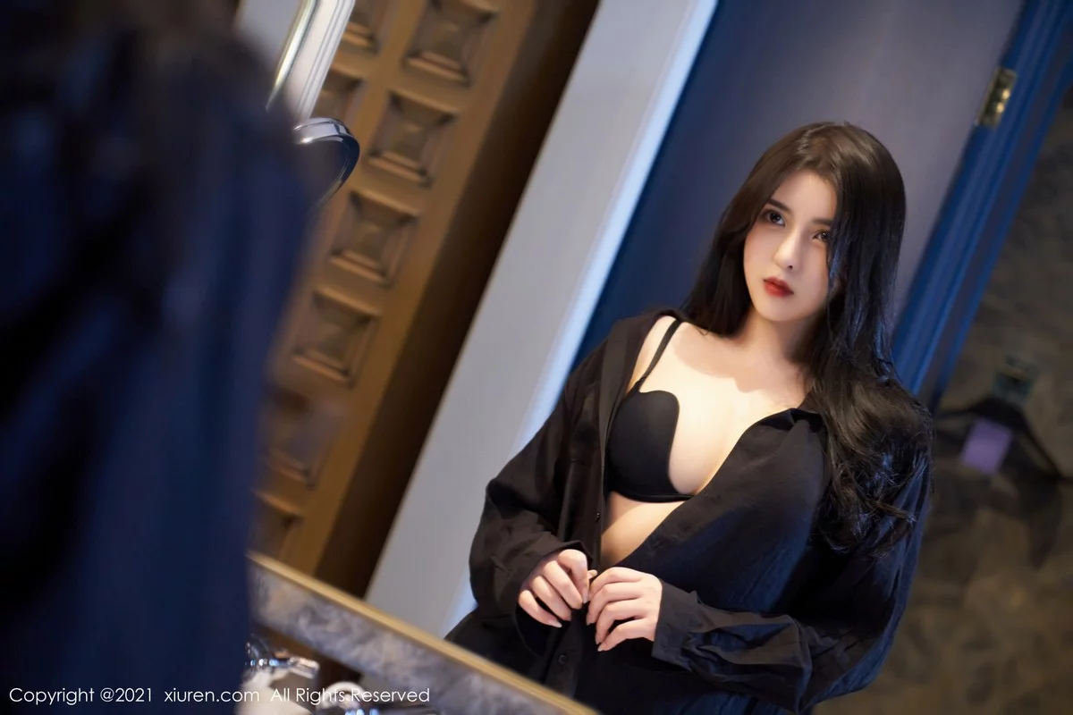 模特韩静安大理旅拍私房浴室半脱露性感内衣黑丝吊袜诱惑写真47P-第1章-图片2