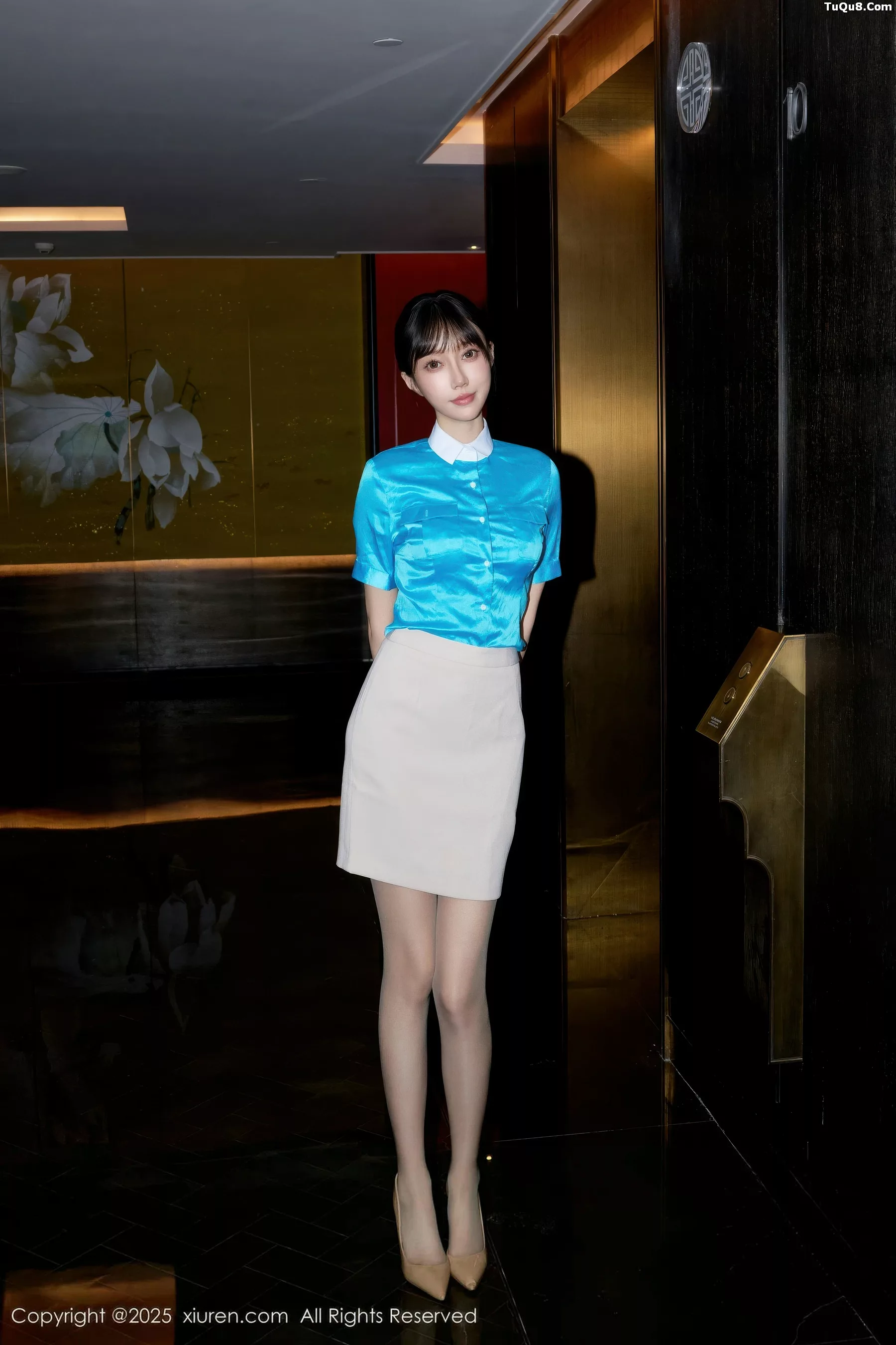 模特玥儿玥er性感空姐制服露粉色内衣配超薄黑丝秀美腿诱惑写真62P-第1章-图片1