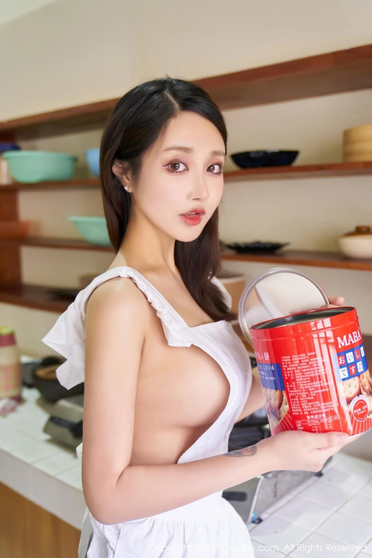 嫩模林子欣Freya厨房诱惑主题洁白女仆装侧露豪乳诱惑写真42P-第1章-图片1