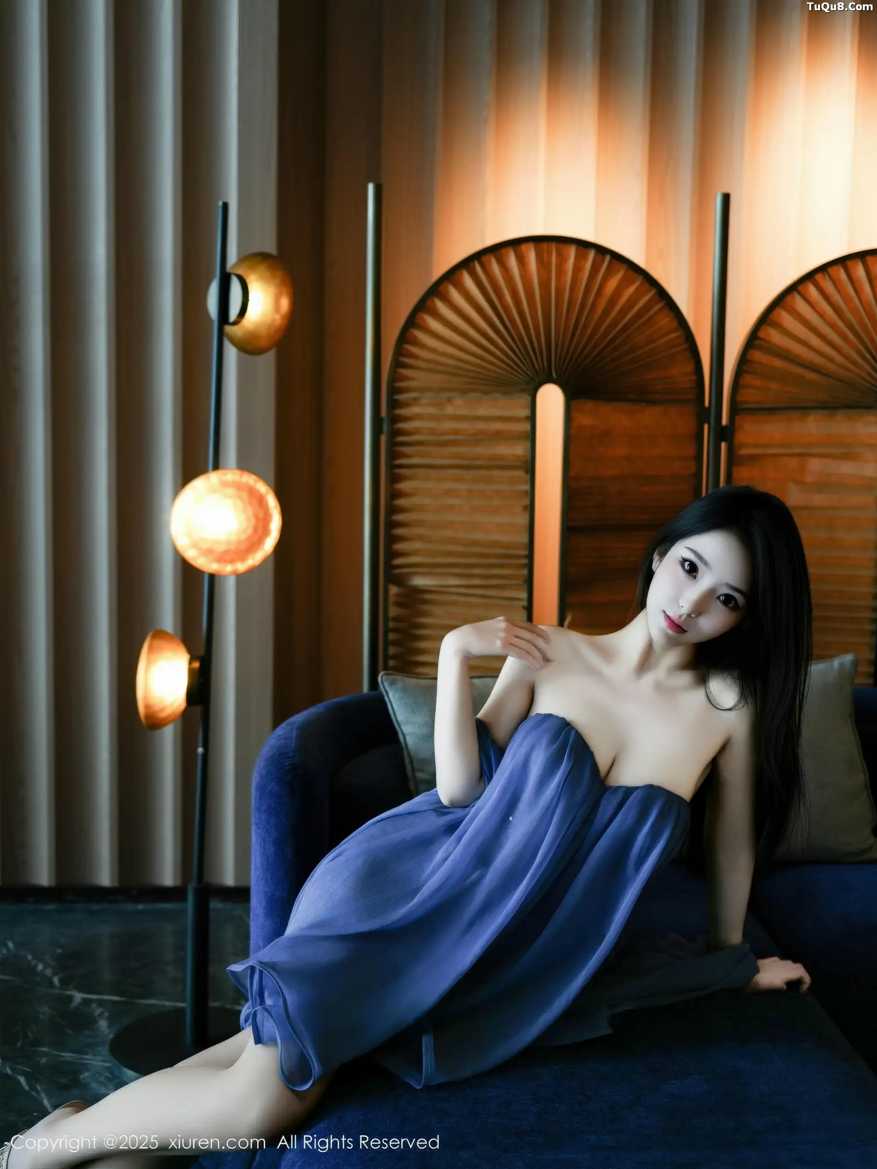 模特烧烧小桃蓝色连衣短裙+白色碎花连衣裙秀曼妙身材诱惑写真52P-第1章-图片3