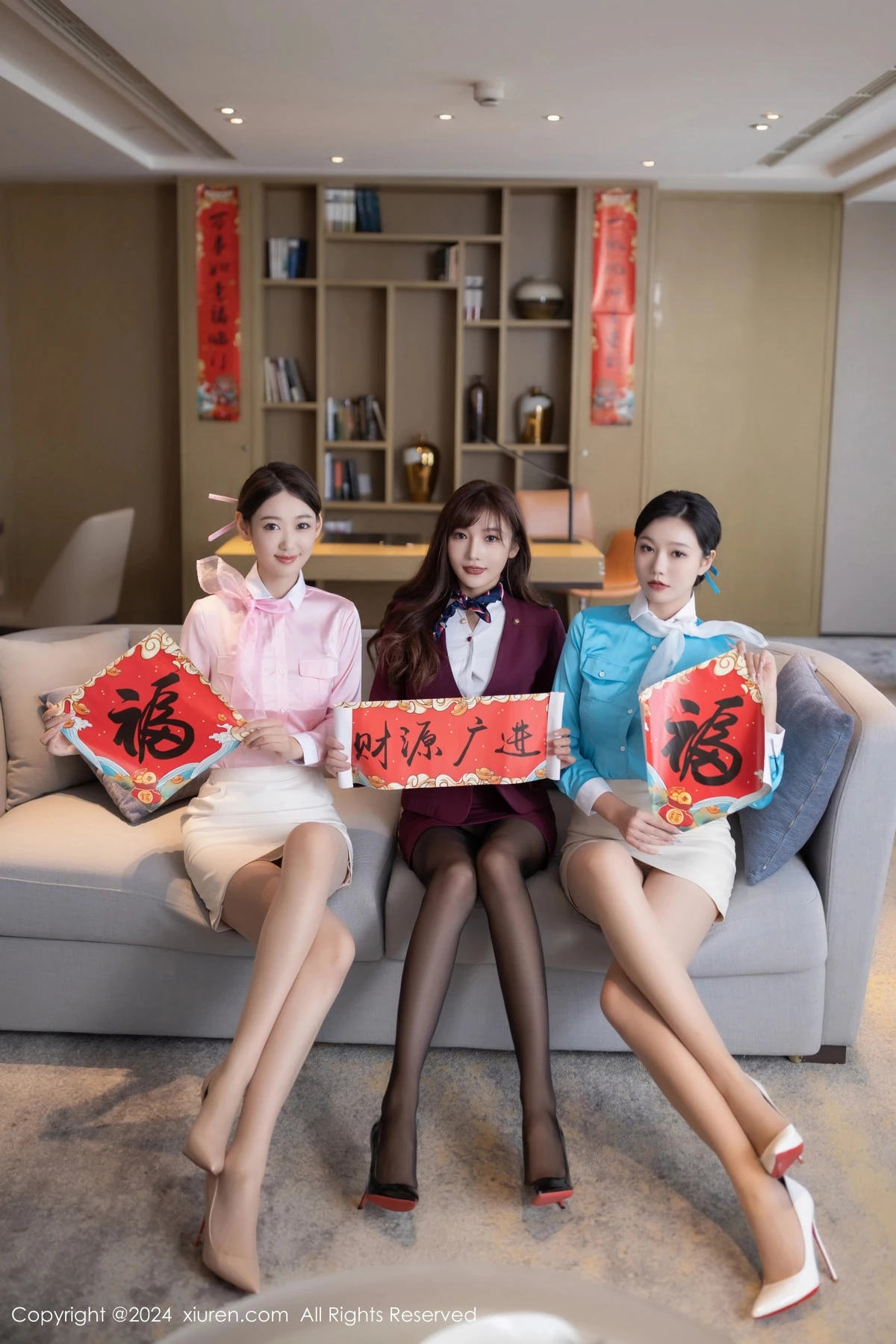 模特合集陆萱萱＆安然anran＆唐安琪性感姐妹花新春主题写真80P-第1章-图片2