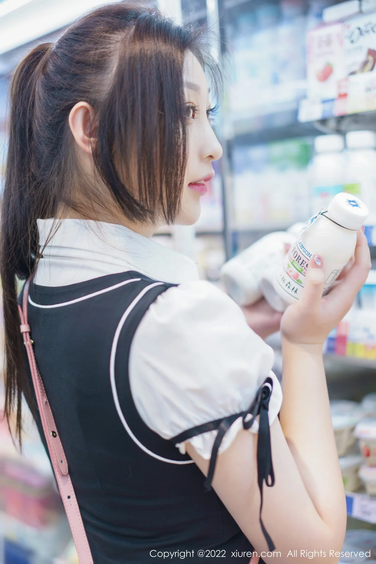 女神妲己_Toxic十月心愿旅拍性感学妹制服露黑色内衣诱惑写真69P-第1章-图片3