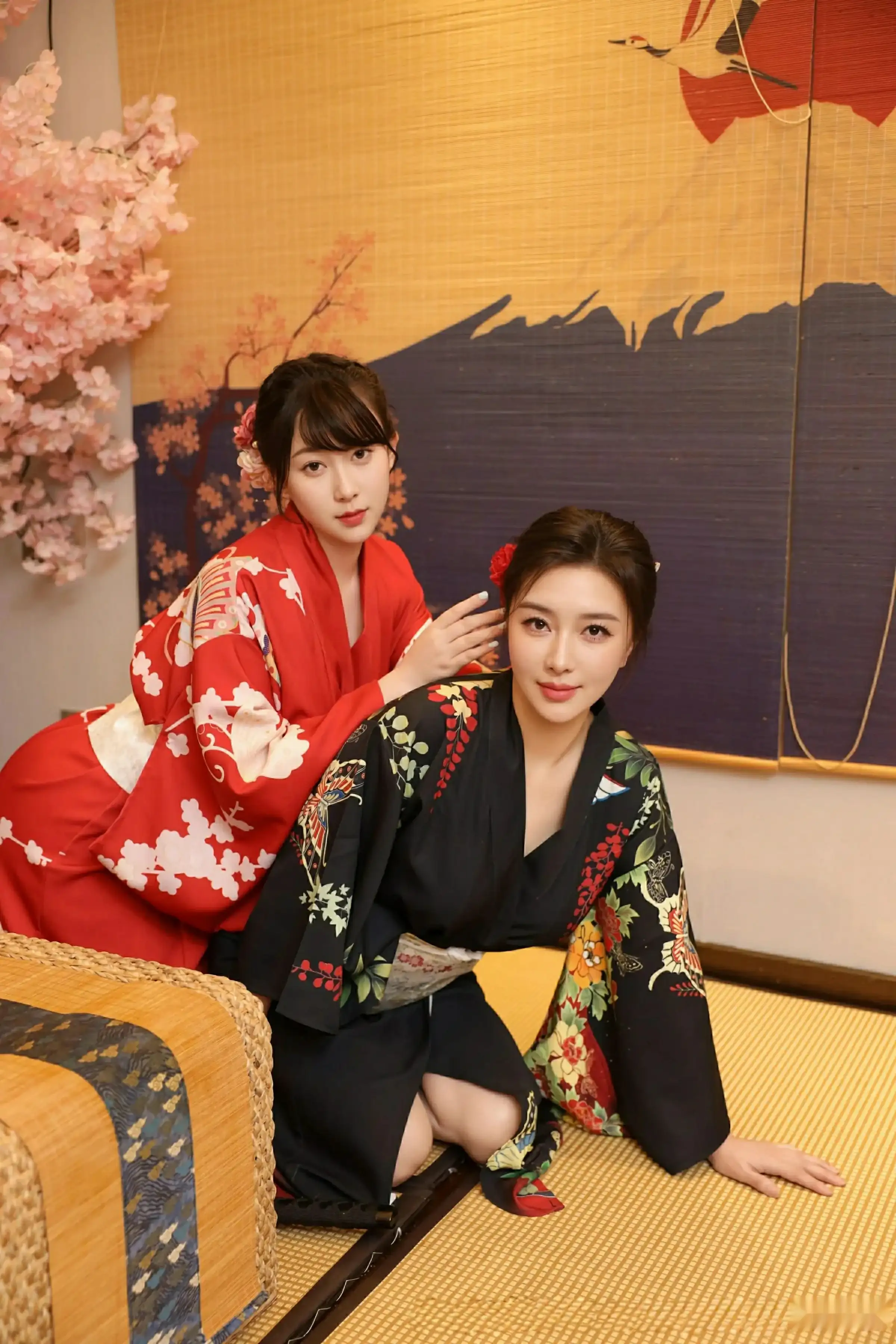 模特苏一诺性感日系黑色服饰露红色内衣秀曼妙身材迷人诱惑写真80P-第1章-图片3