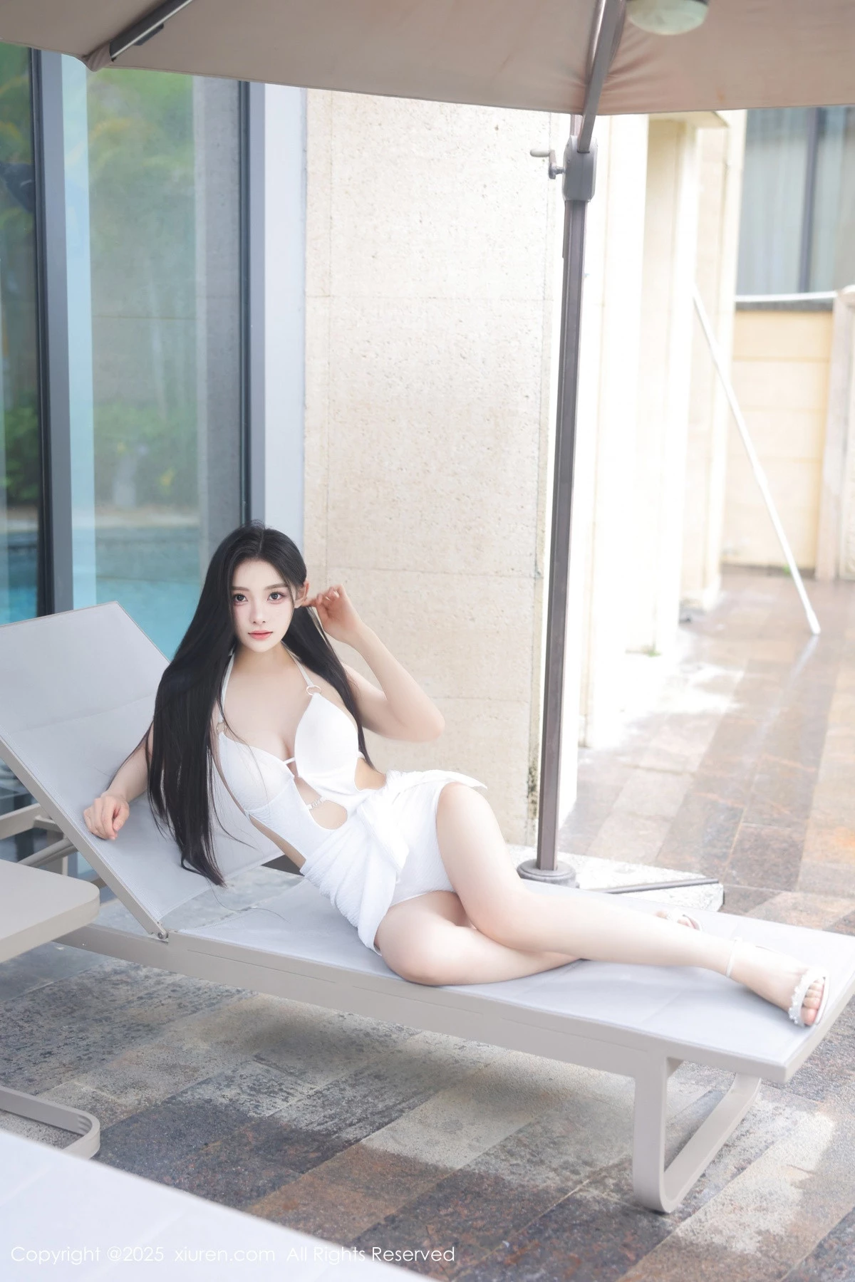 新人模特白浅浅泳池场景性感白色连体泳衣秀凹凸身材诱惑写真69P-第1章-图片1