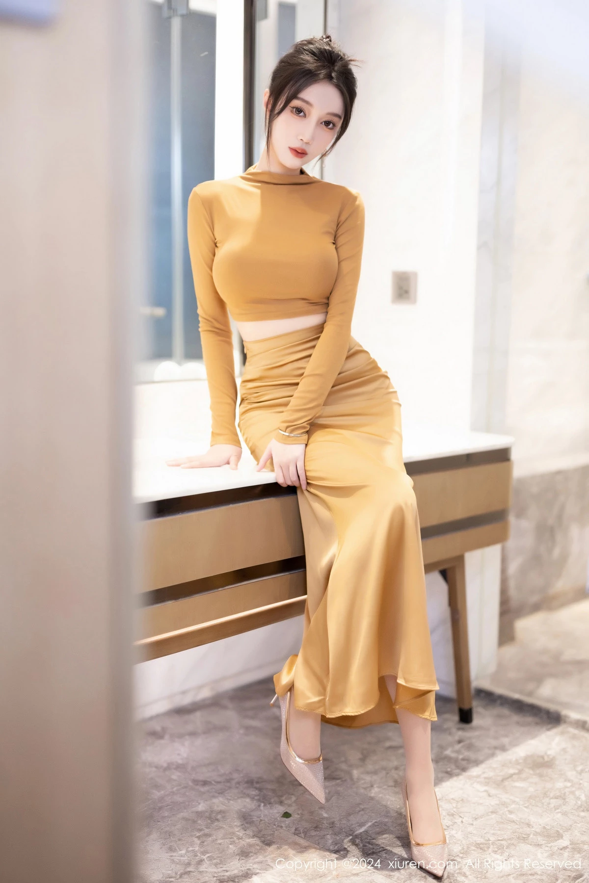 模特玥儿玥性感黄色长裙配原色丝袜+黑色情趣内衣惹火诱惑写真81P-第1章-图片1