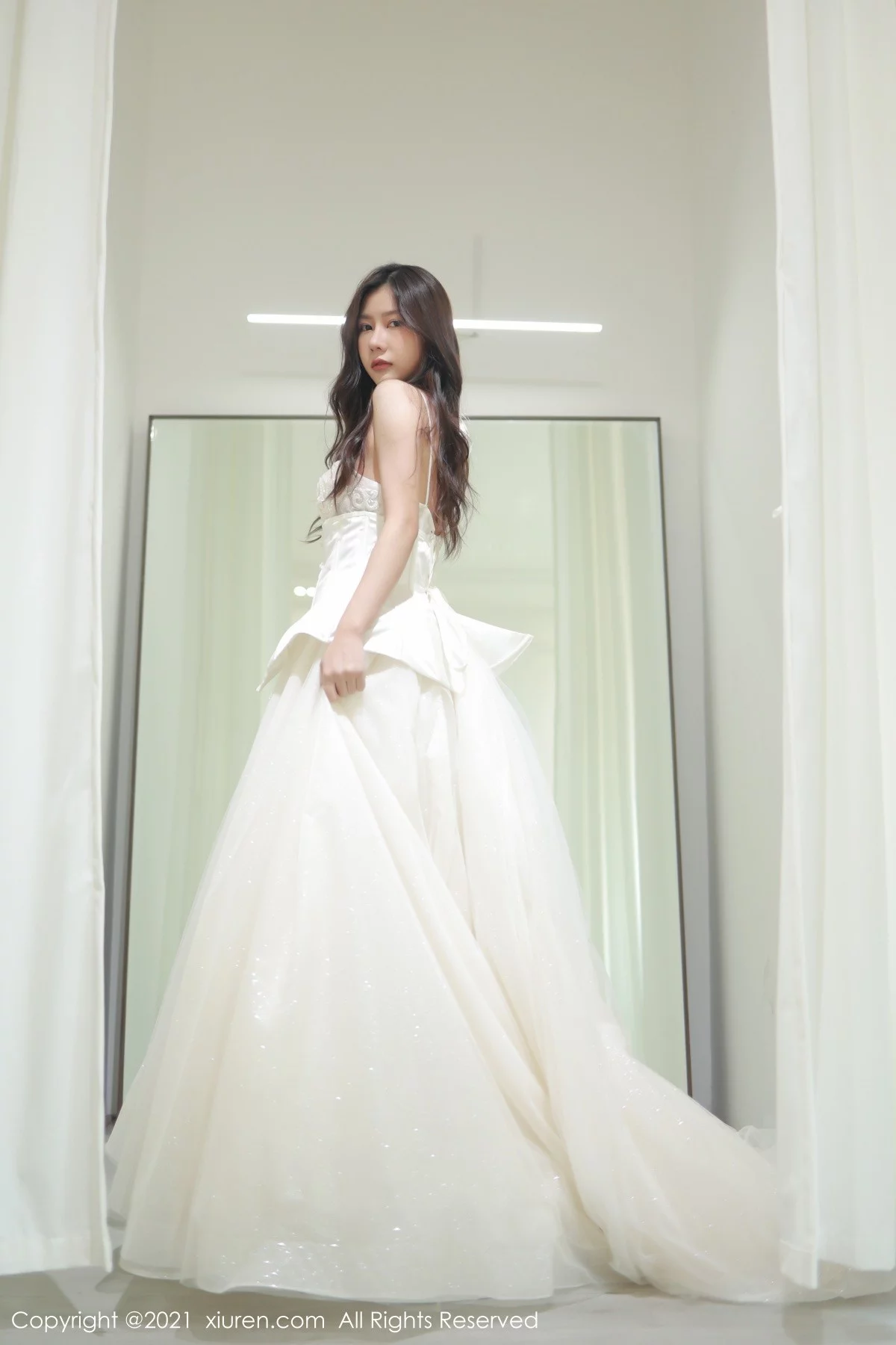 模特尹甜甜私房洁白唯美婚纱半脱真空露傲人豪乳极致诱惑写真55P-第1章-图片1
