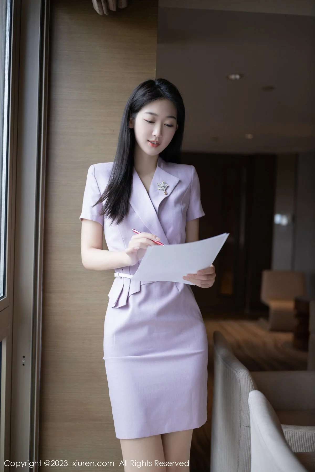 模特唐安琪淡紫色Ol服露性感白色蕾丝内衣秀曼妙身姿诱惑写真80P-第1章-图片3