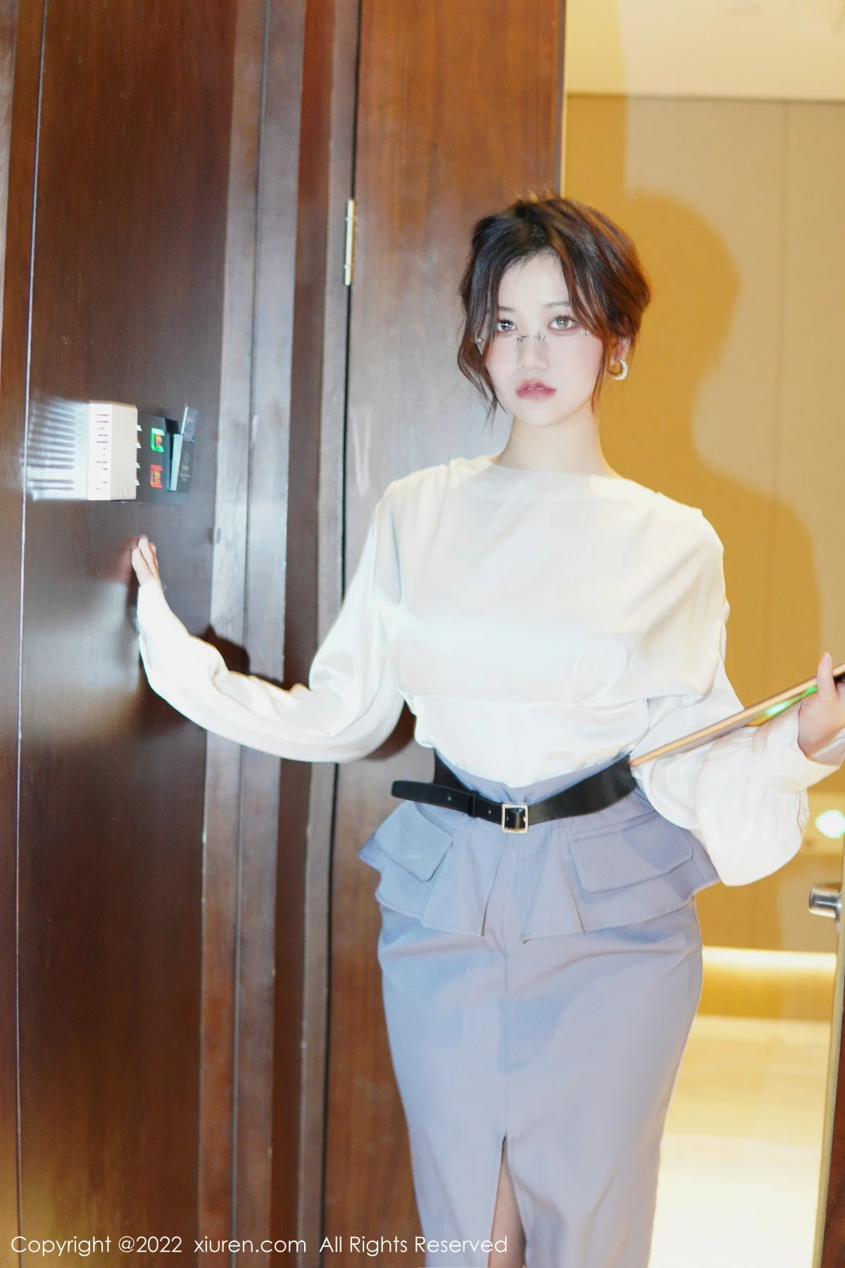 模特奈奈子醉酒女教师主题半脱露绿灰色蕾丝内衣撩人诱惑写真79P-第1章-图片2