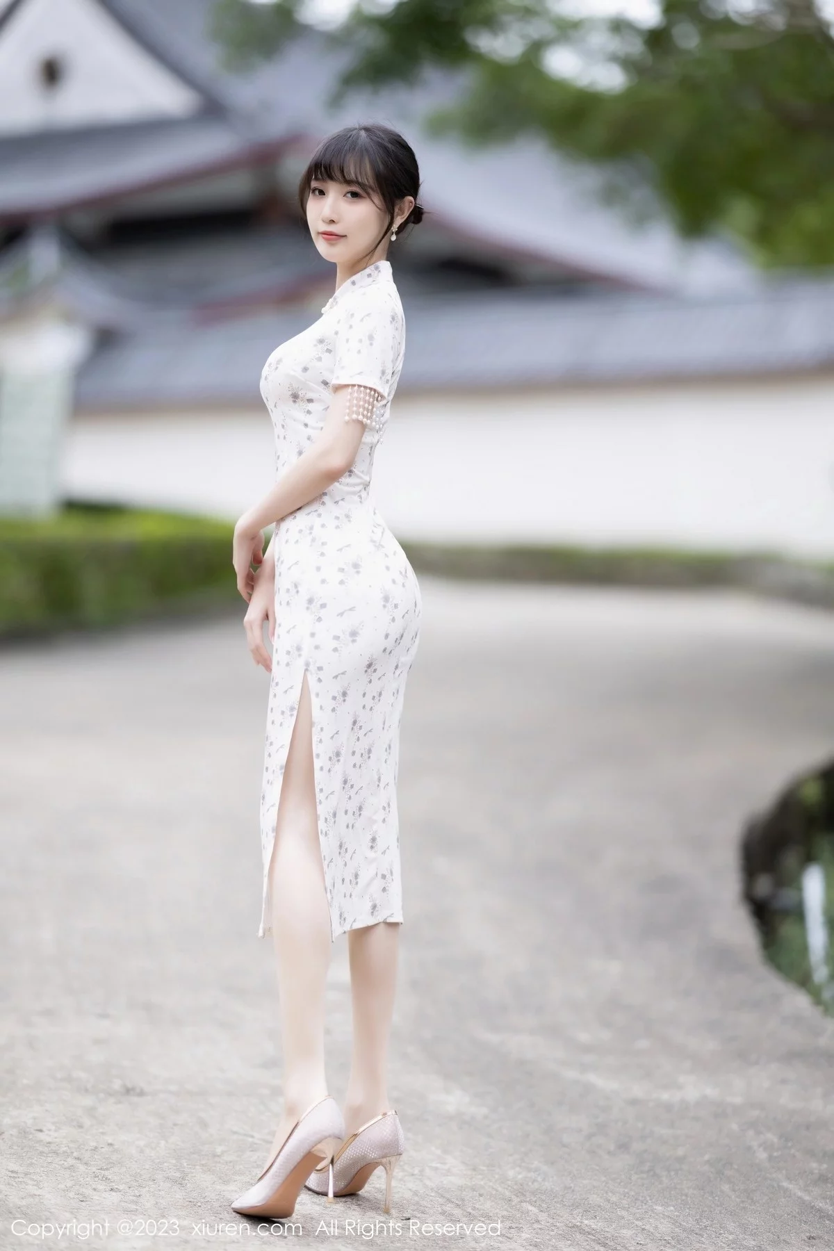 模特林星阑海南旅拍性感浅色短款旗袍露浅粉色蕾丝内衣迷人写真85P-第1章-图片2