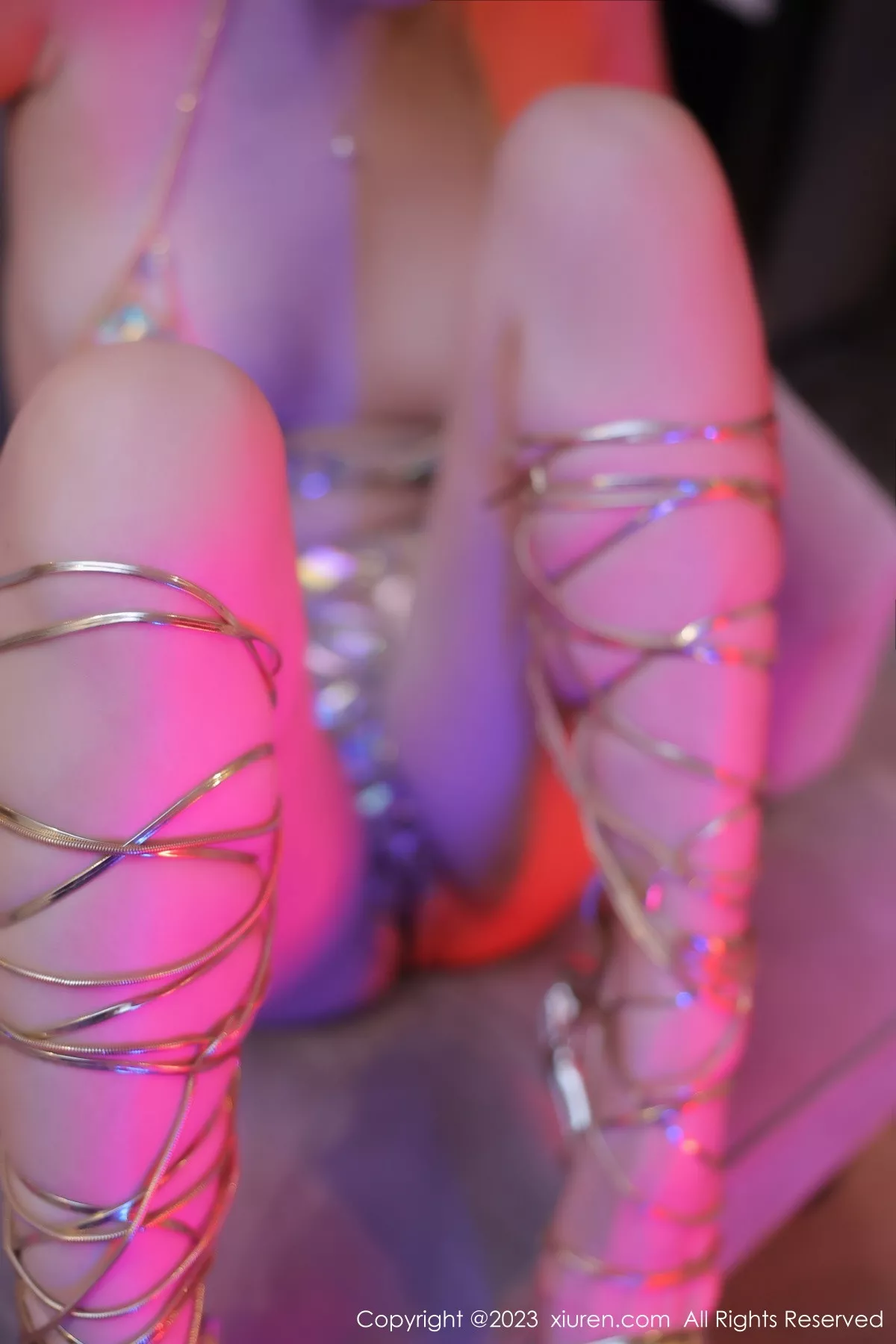 模特大美妞儿性感链子比基尼服饰秀丰满身材油亮肌肤诱惑写真77P-第1章-图片2