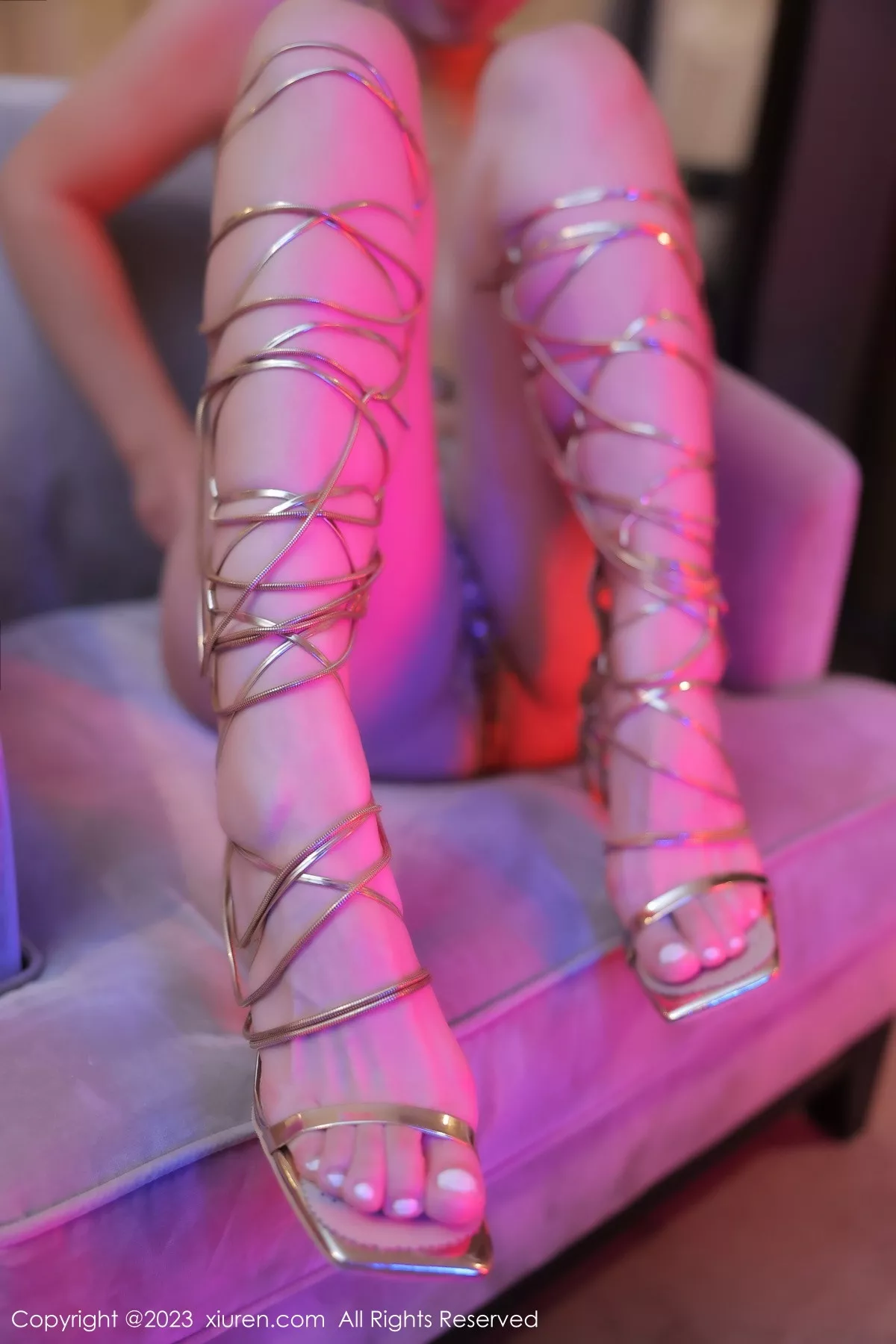 模特大美妞儿性感链子比基尼服饰秀丰满身材油亮肌肤诱惑写真77P-第1章-图片3