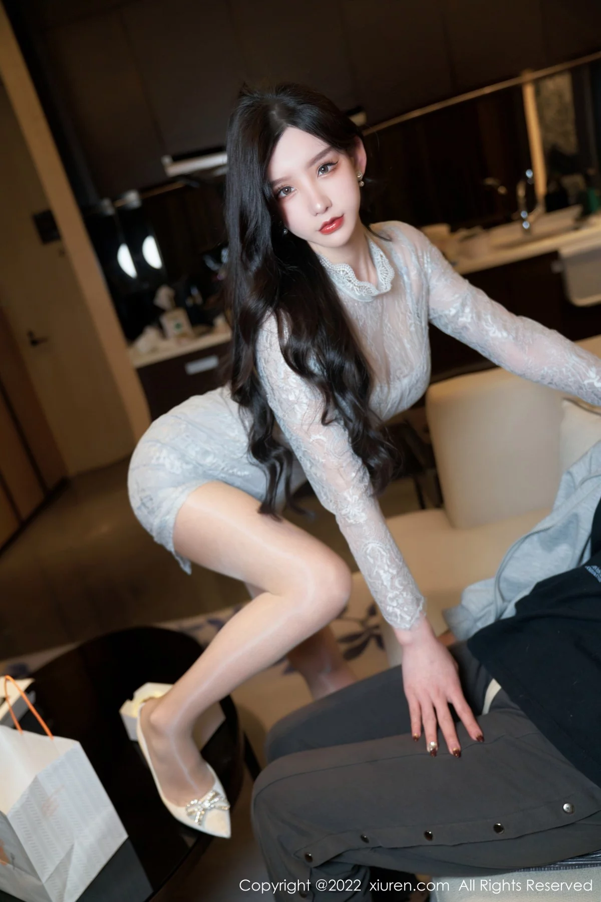 女神周于希Sally温柔贤妻主题半脱露蕾丝内衣秀完美身材诱惑写真75P-第1章-图片2