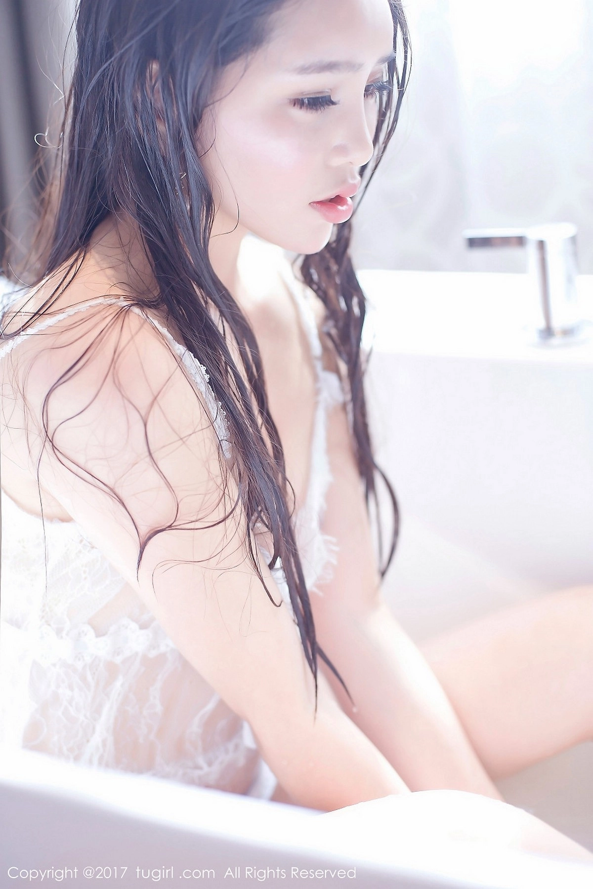 混血美女艾弥居家浴缸里白色蕾丝内衣透视秀美乳诱惑写真49P-第1章-图片3