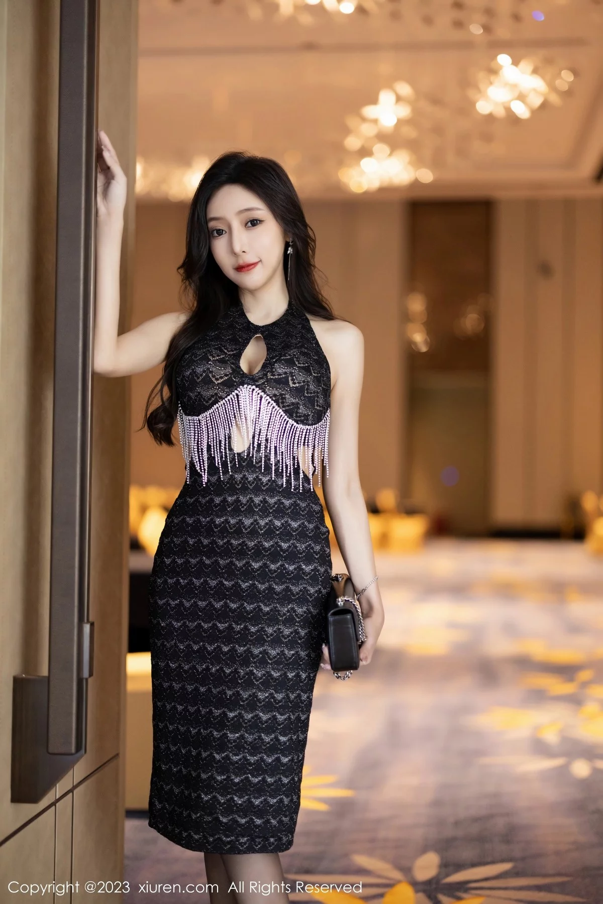 女神王馨瑶yanni私房性感黑色内衣配黑色蕾丝吊袜极致魅惑写真87P-第1章-图片1