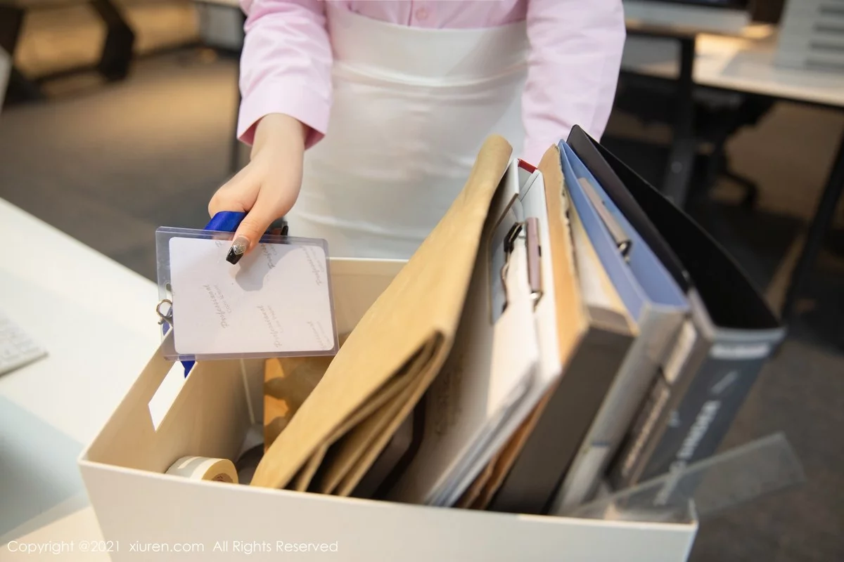 女神杨晨晨Yome私房性感粉色服饰配无内肉丝裤袜撩人诱惑写真80P-第1章-图片3