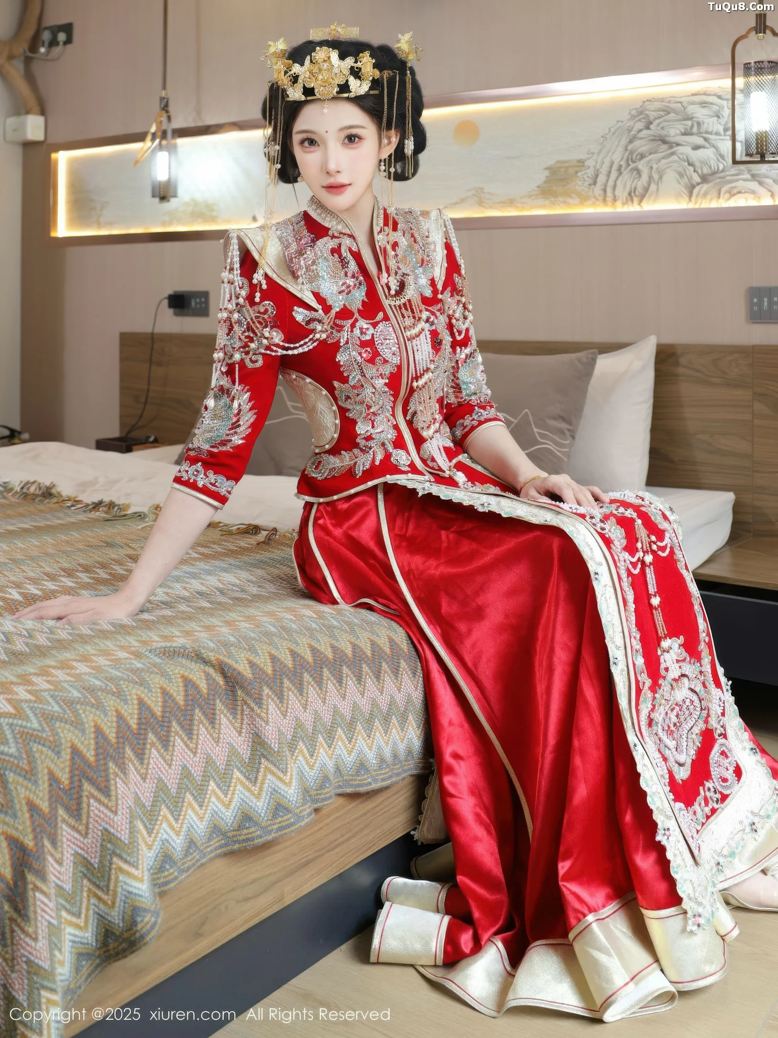 模特梨霜儿性感红色新娘服饰配肉色丝袜秀丰腴身材迷人诱惑写真84P-第1章-图片4