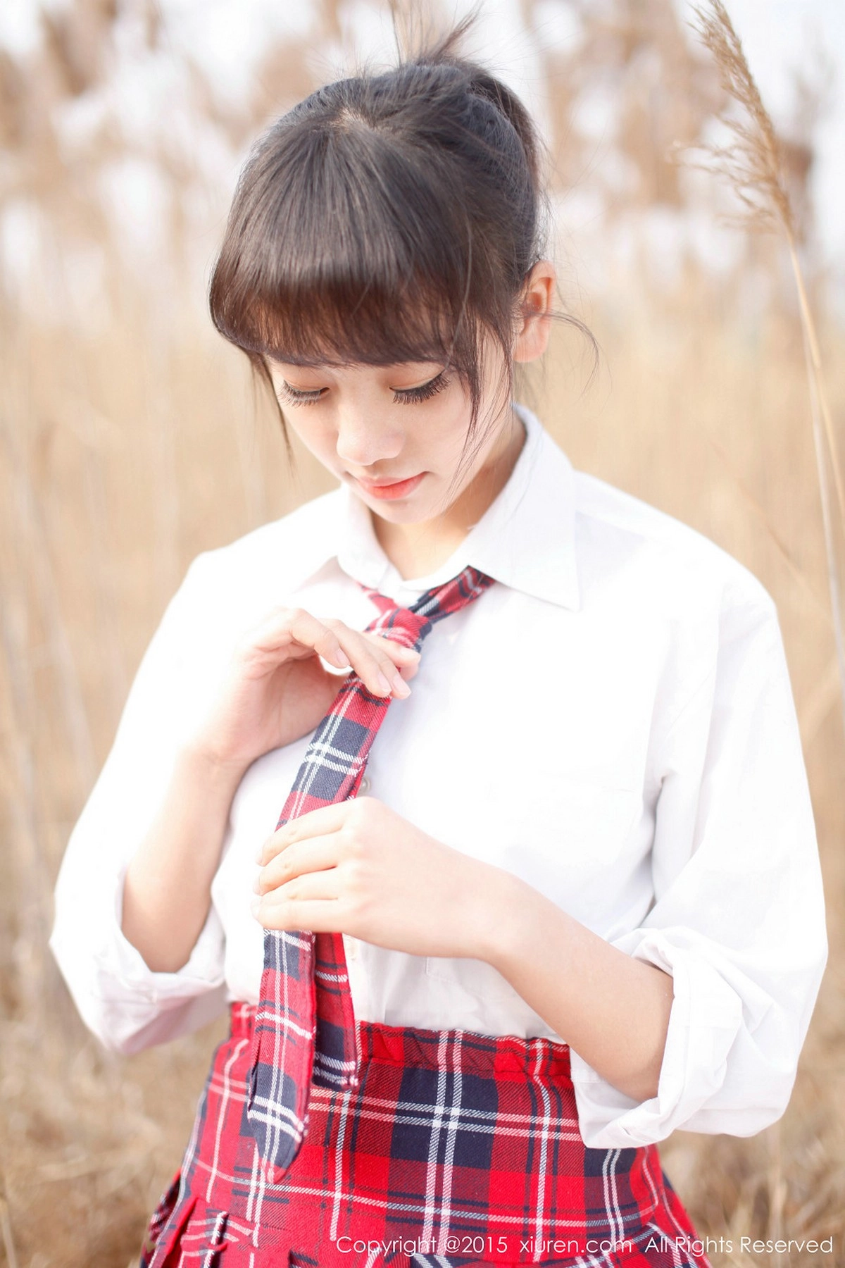 邻家女孩七米baby户外红色格子裙清新学生装迷人写真112P-第1章-图片1