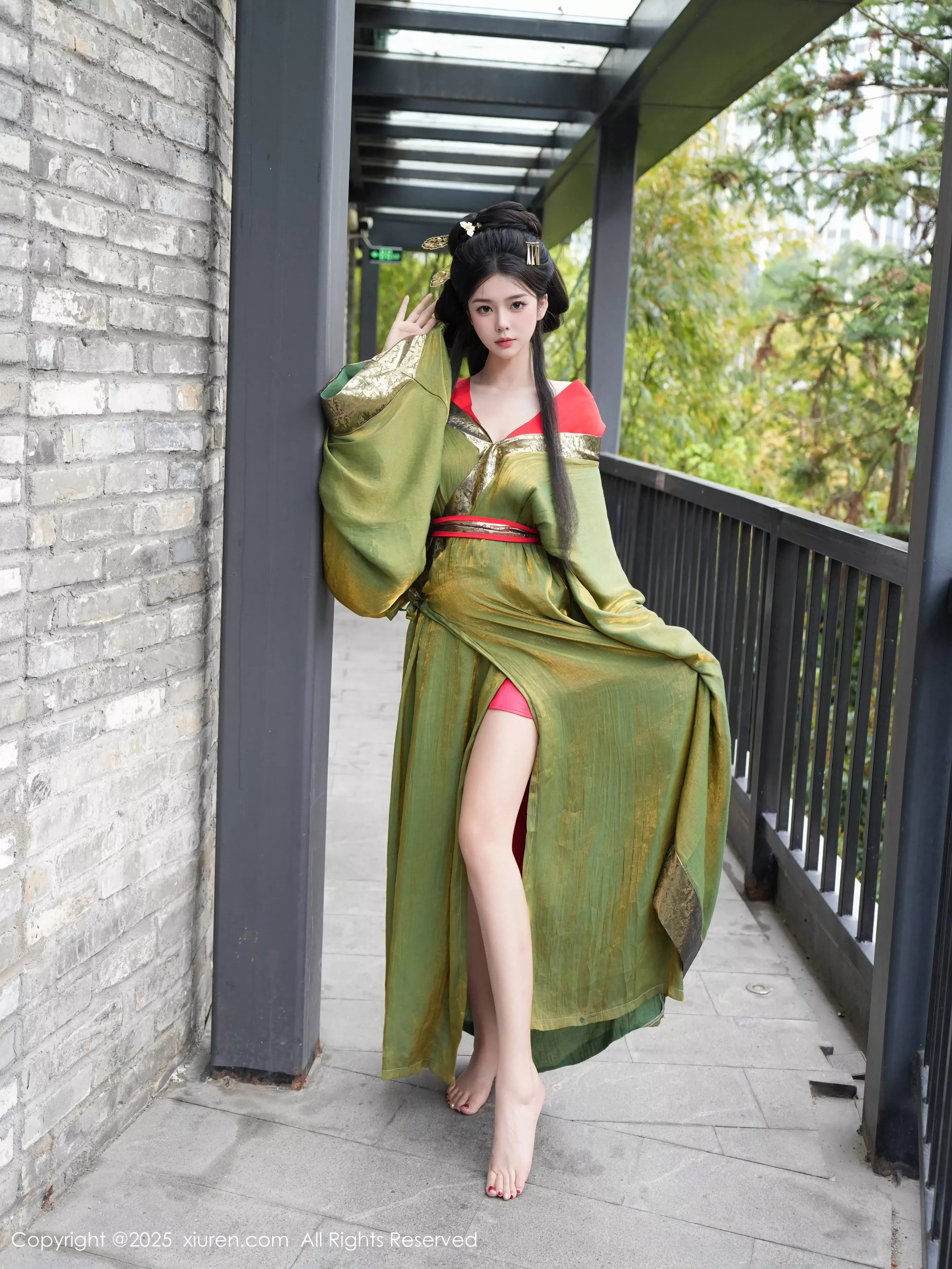 模特雪糕CiCi性感绿色古风服饰露红色情趣服饰秀美腿诱惑写真68P-第1章-图片3