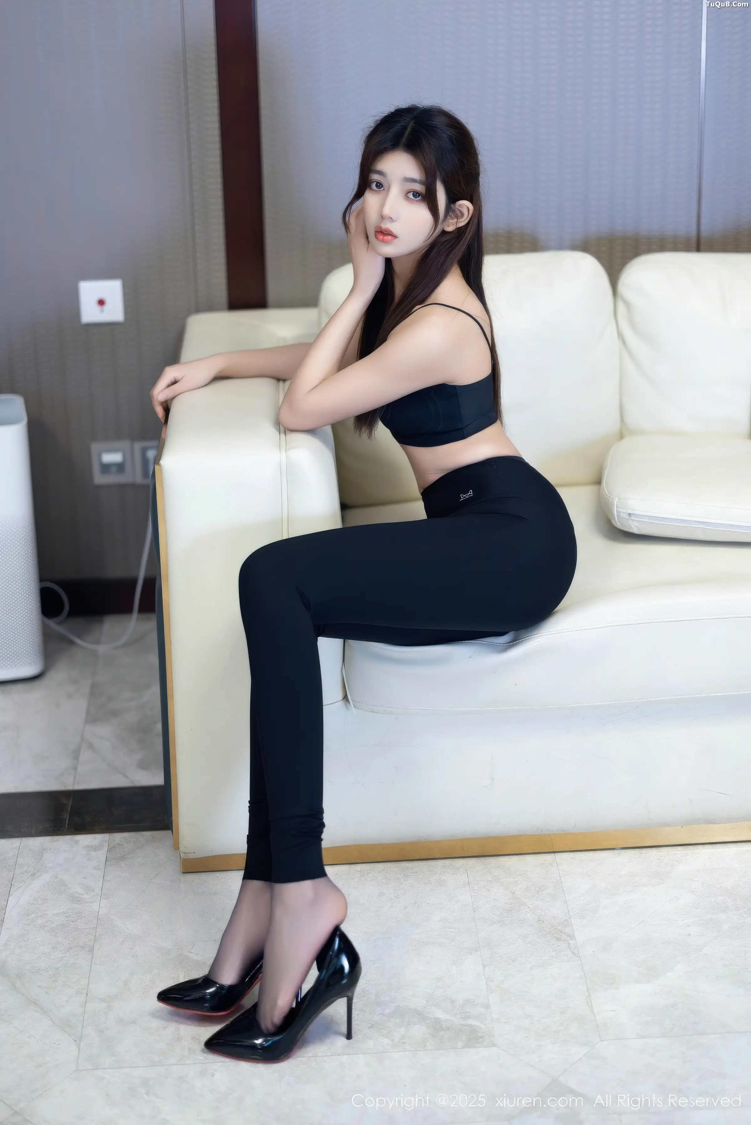 模特姜冉冉_Renee@性感黑色内衣配超薄黑丝秀柔美身姿诱惑写真81P-第1章-图片3