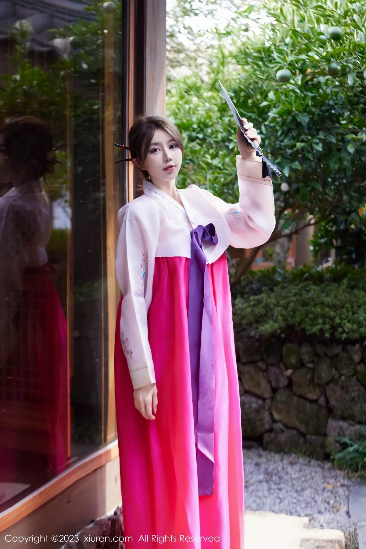 模特tina_甜仔性感红色大长今服饰半脱秀凹凸身材惹火诱惑写真58P-第1章-图片1