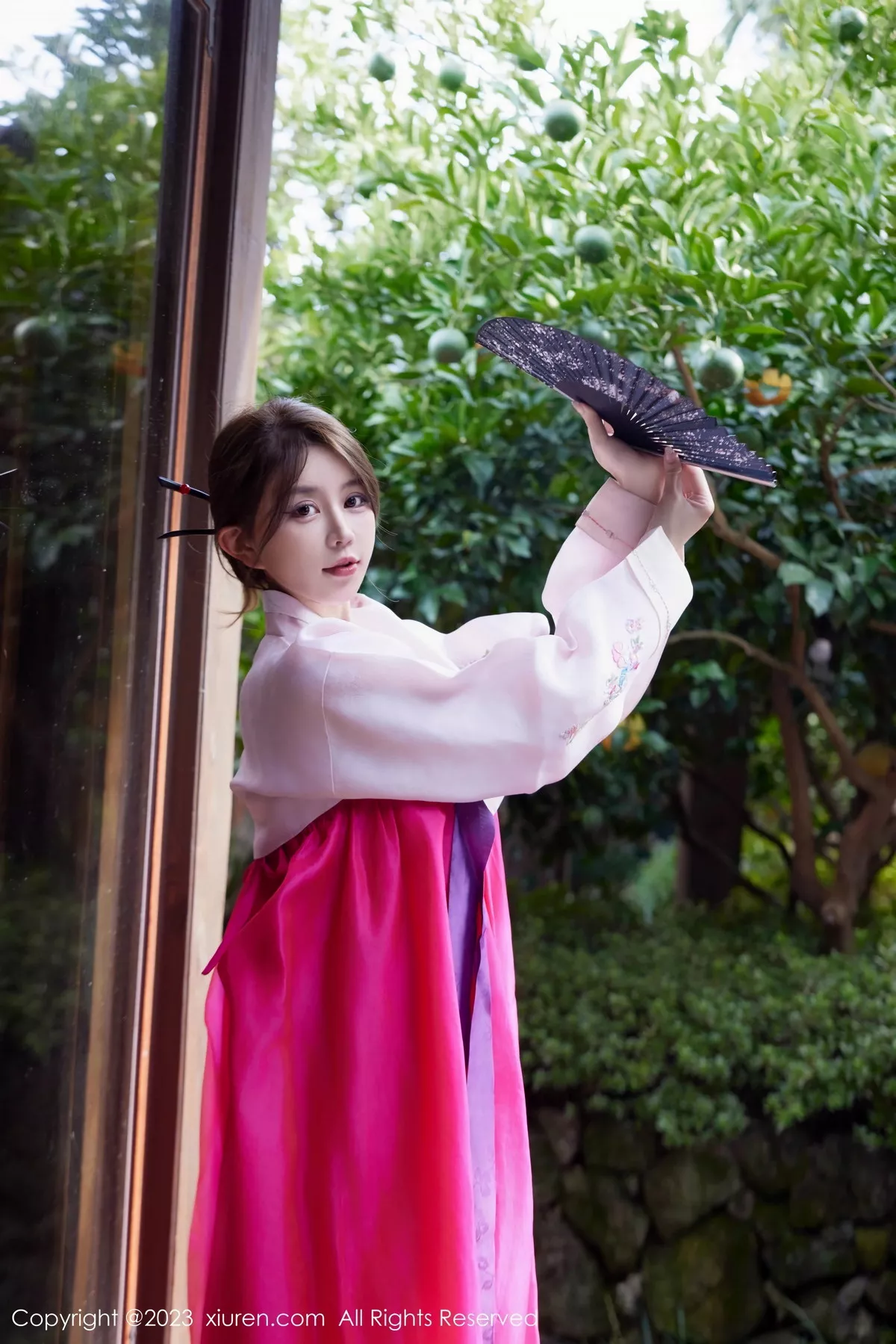 模特tina_甜仔性感红色大长今服饰半脱秀凹凸身材惹火诱惑写真58P-第1章-图片2