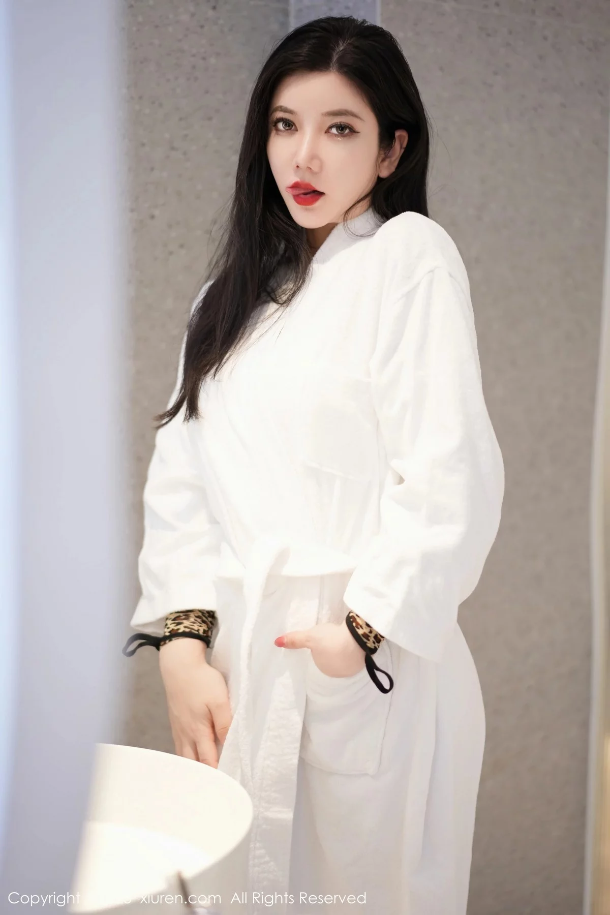 女神心妍小公主私房浴室性感豹纹情趣服饰秀浑圆翘臀诱惑写真52P-第1章-图片3