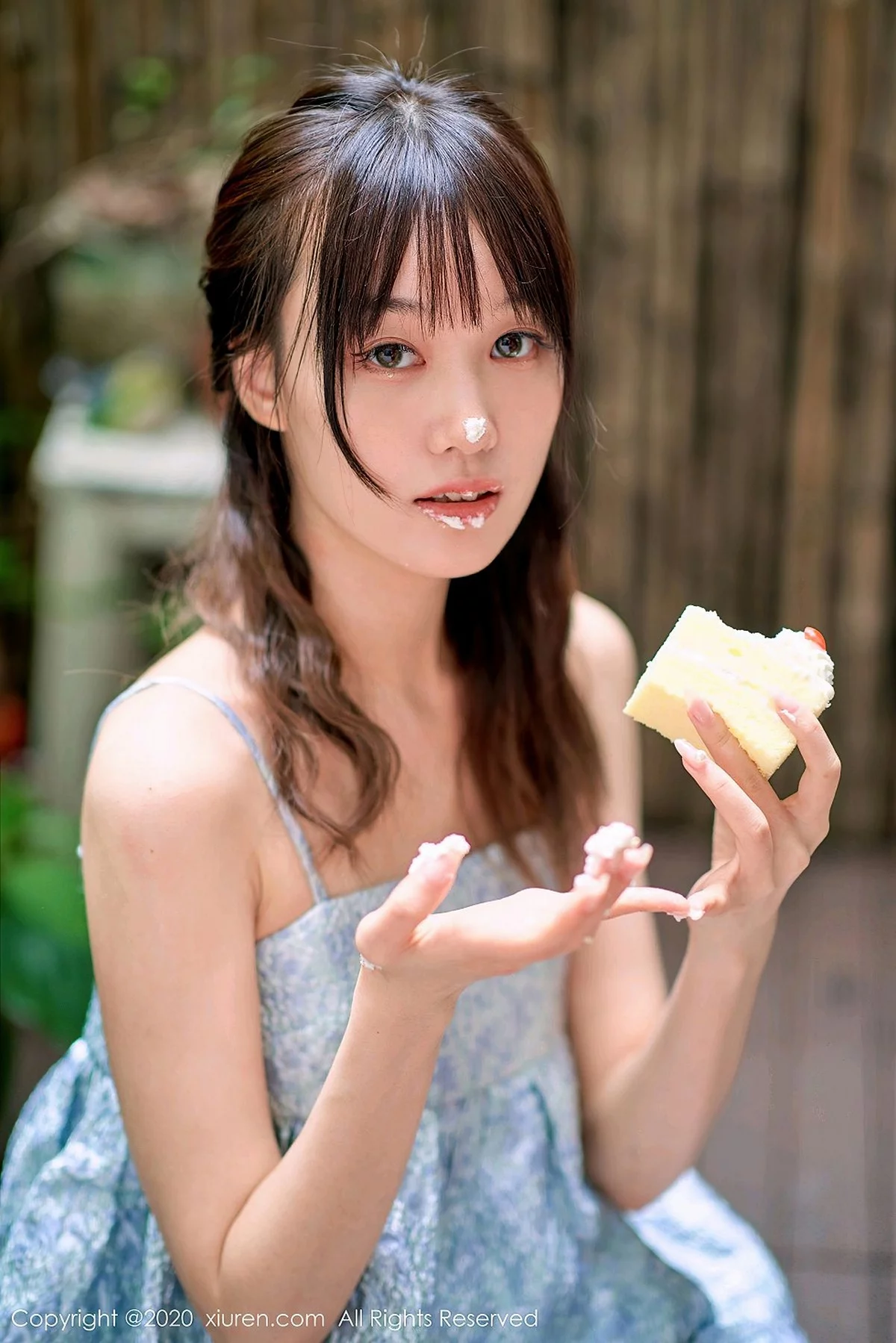 新人模特尤其足控福利主题私房吊带连身裙秀美腿玉足性感写真118P-第1章-图片1