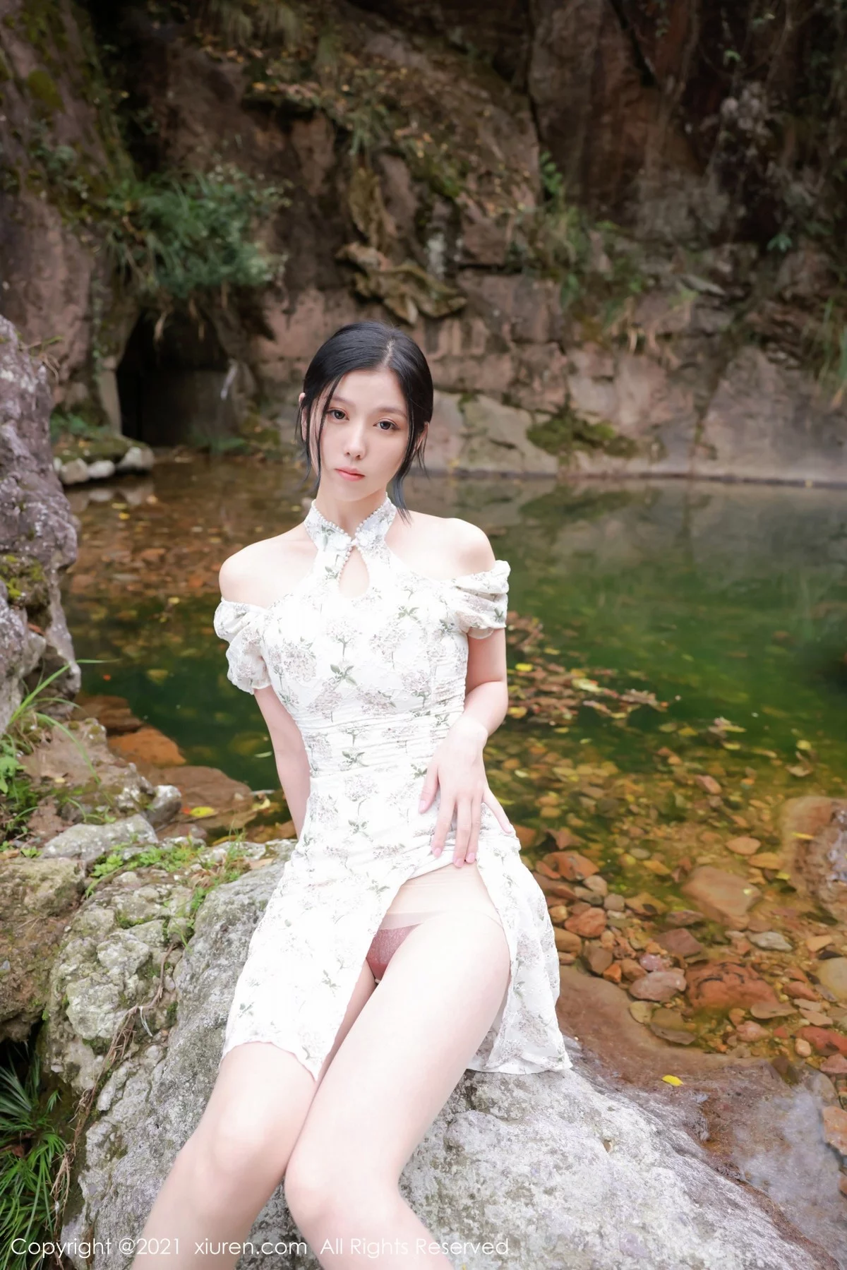 模特李雅柔大理旅拍户外山间性感服饰配肉丝裤袜撩人诱惑写真48P-第1章-图片3