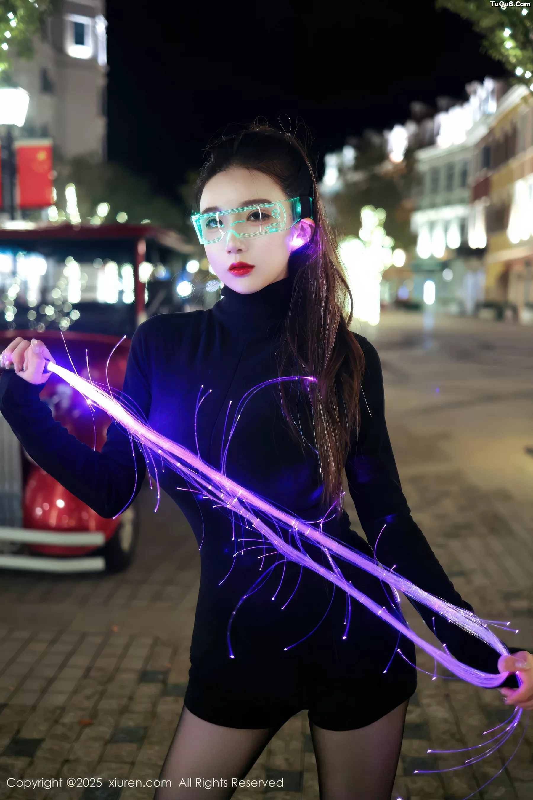 模特小肉肉咪性感黑色连衣短裙配超薄黑丝秀凹凸身材诱惑写真77P-第1章-图片3