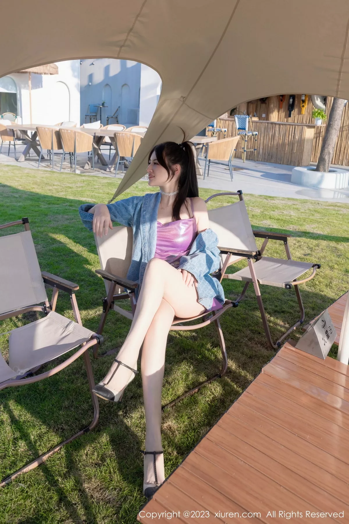模特诗诗kiki性感紫色吊带短裙+蓝灰死库水秀惹火身材诱惑写真80P-第1章-图片3