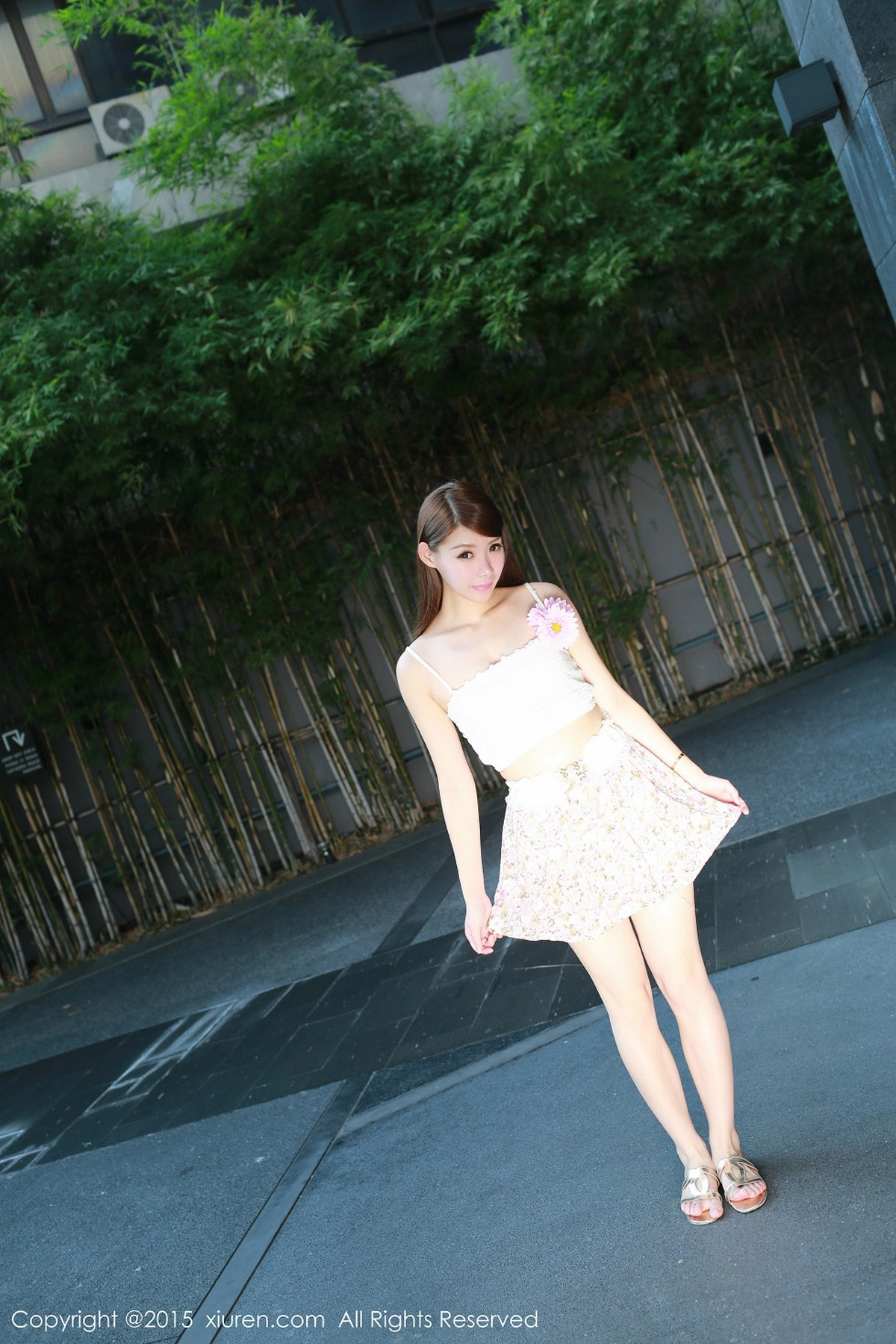 花裙美女MARA醬浴缸里大尺度露美乳翘臀诱惑写真59P-第1章-图片2