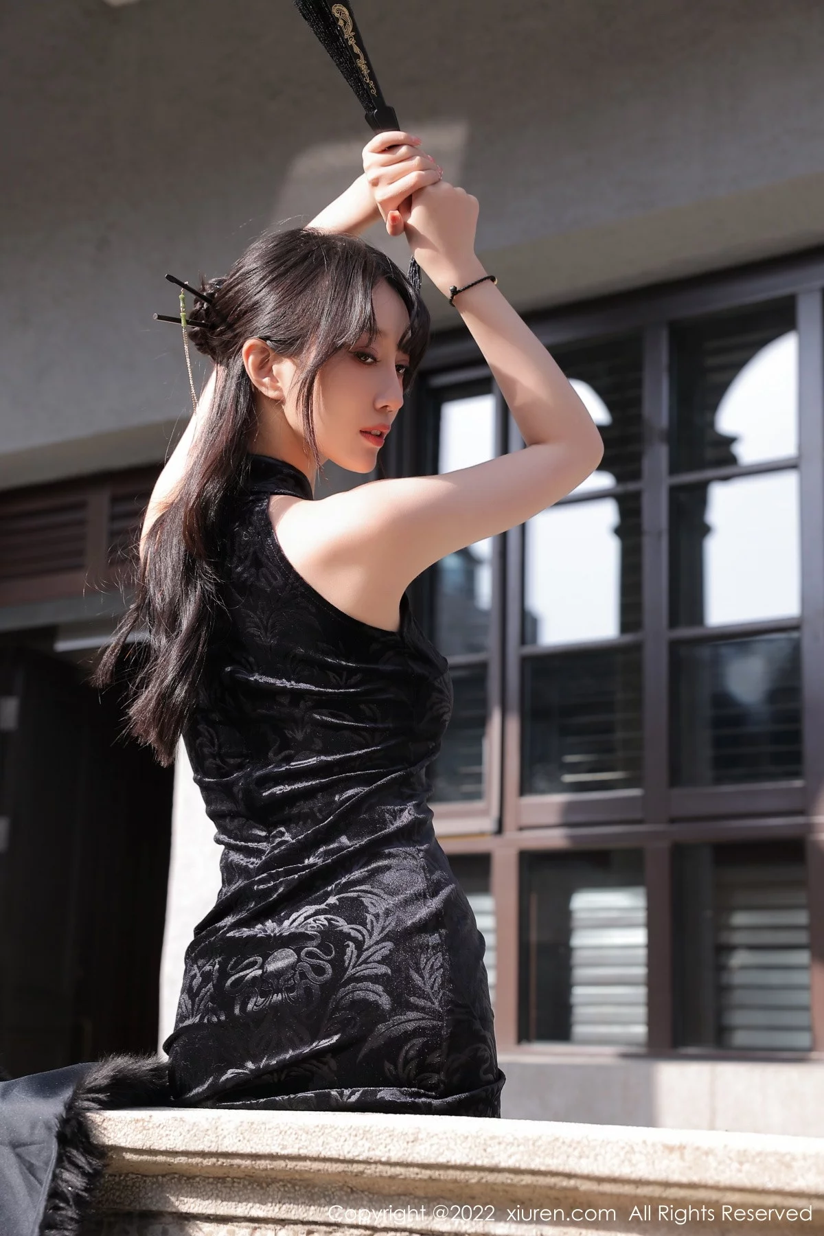模特玥儿玥er性感黑色露肩旗袍配超薄黑丝秀曼妙身姿迷人写真62P-第1章-图片3