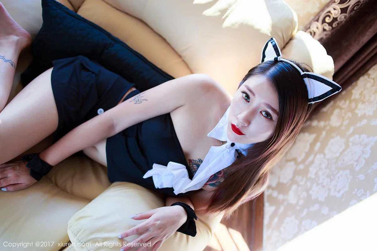 嫩模杜花花性感猫耳女仆装全裸上身血滴子遮点爆乳诱惑写真50P-第1章-图片1