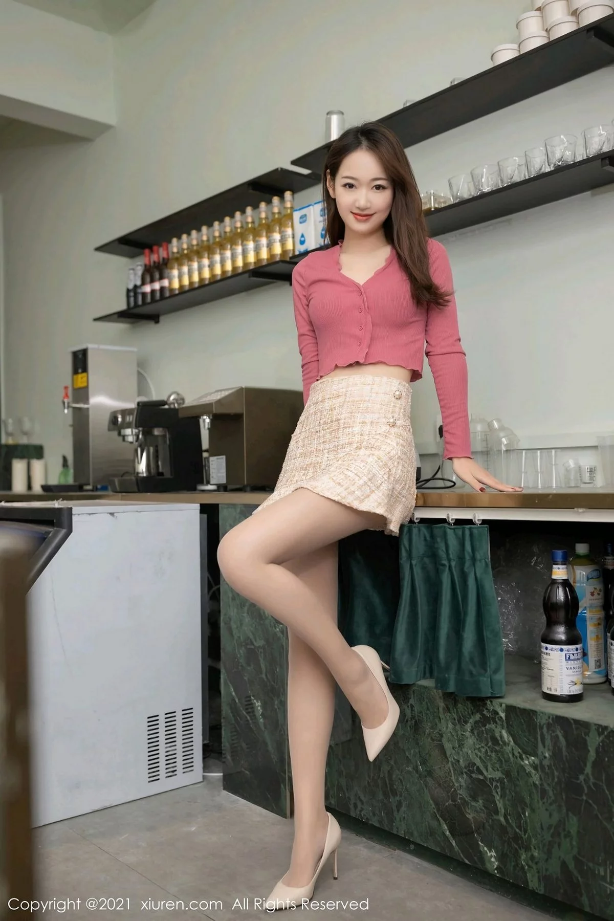 嫩模唐安琪妻子突然冷漠剧情主题私房浴室半脱撩人诱惑写真79P-第1章-图片1