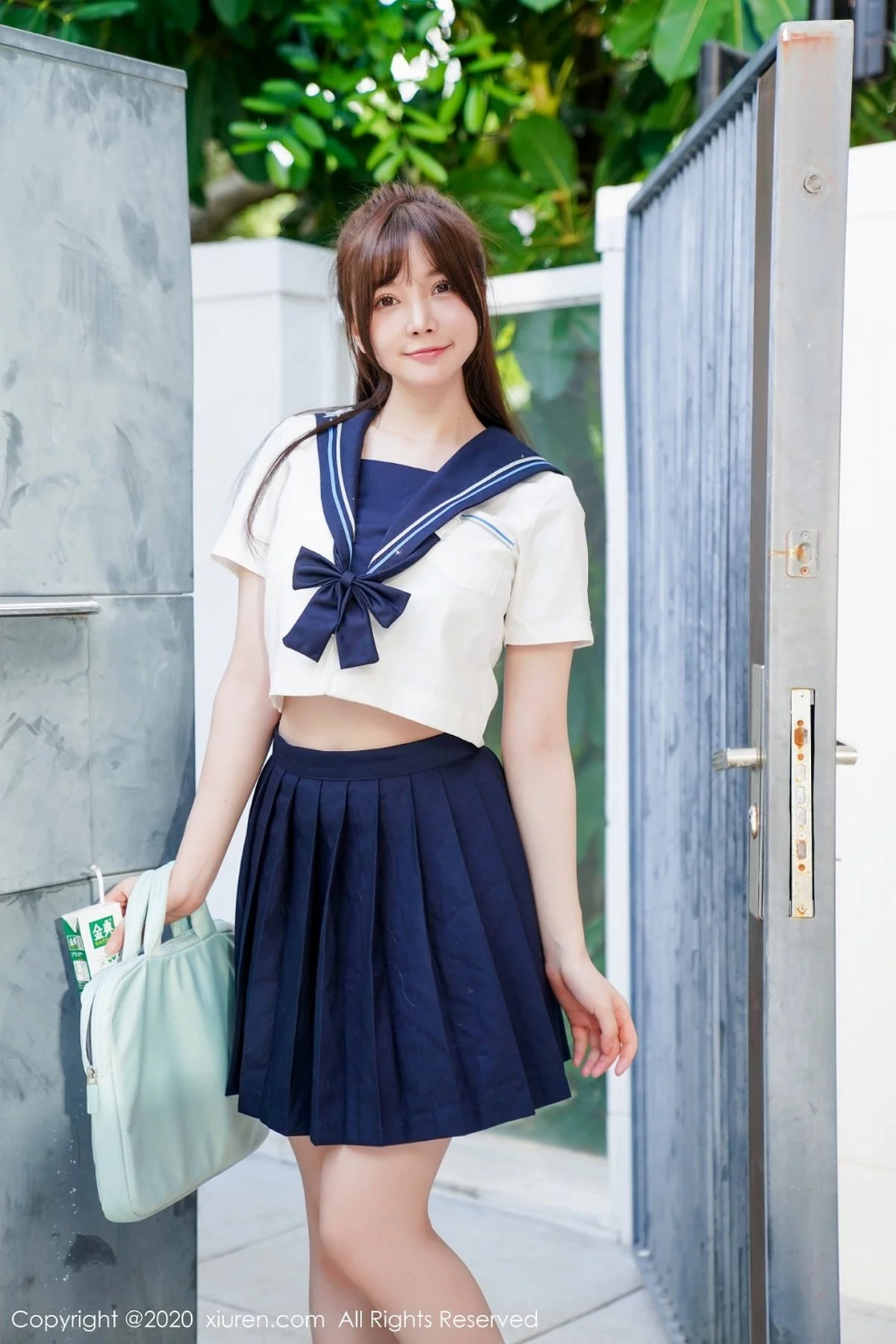 女神糯美子Mini三亚旅拍经典学生制服主题私房捆绑撩人诱惑写真45P-第1章-图片2