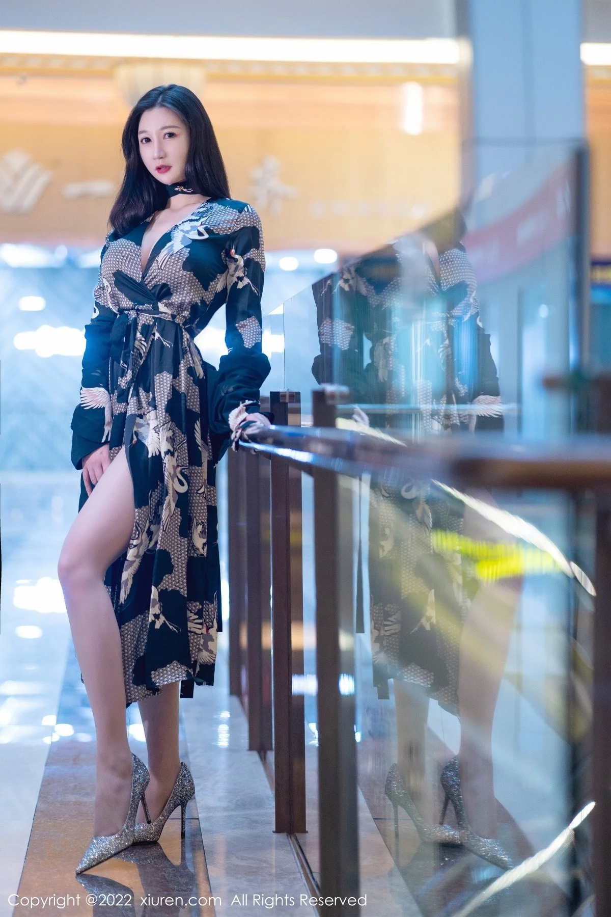 模特顾乔楠Cora半脱露性感内衣配超薄肉丝秀丰满身材诱惑写真63P-第1章-图片3