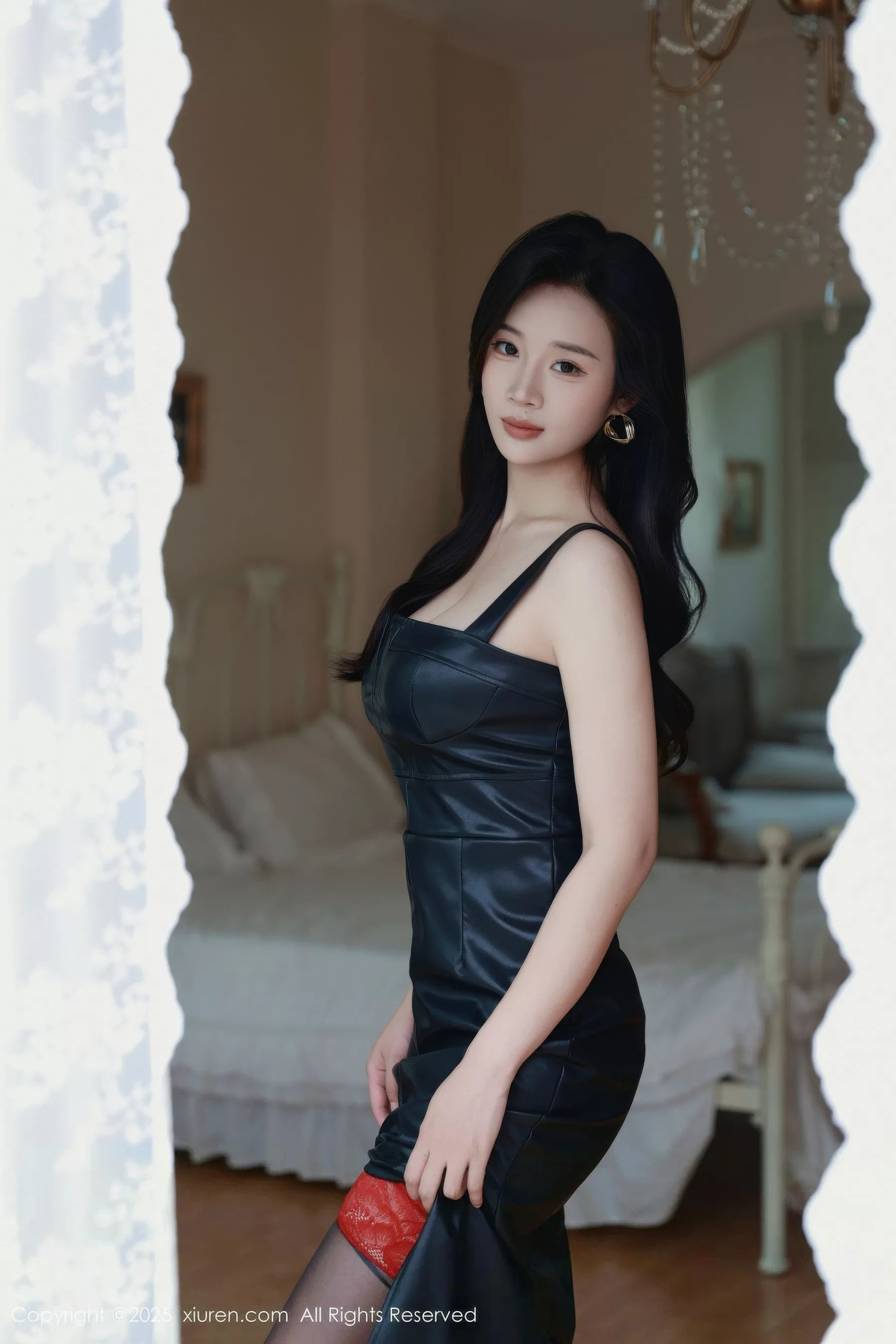 模特南乔性感黑色皮裙露黑色内衣配黑丝裤袜秀白嫩肌肤诱惑写真72P-第1章-图片3